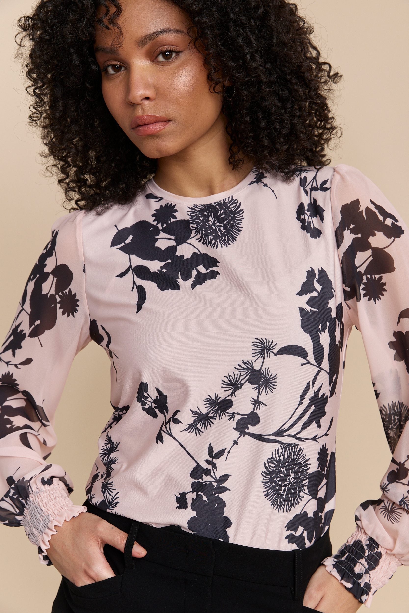 Mixed fabrics floral printed top