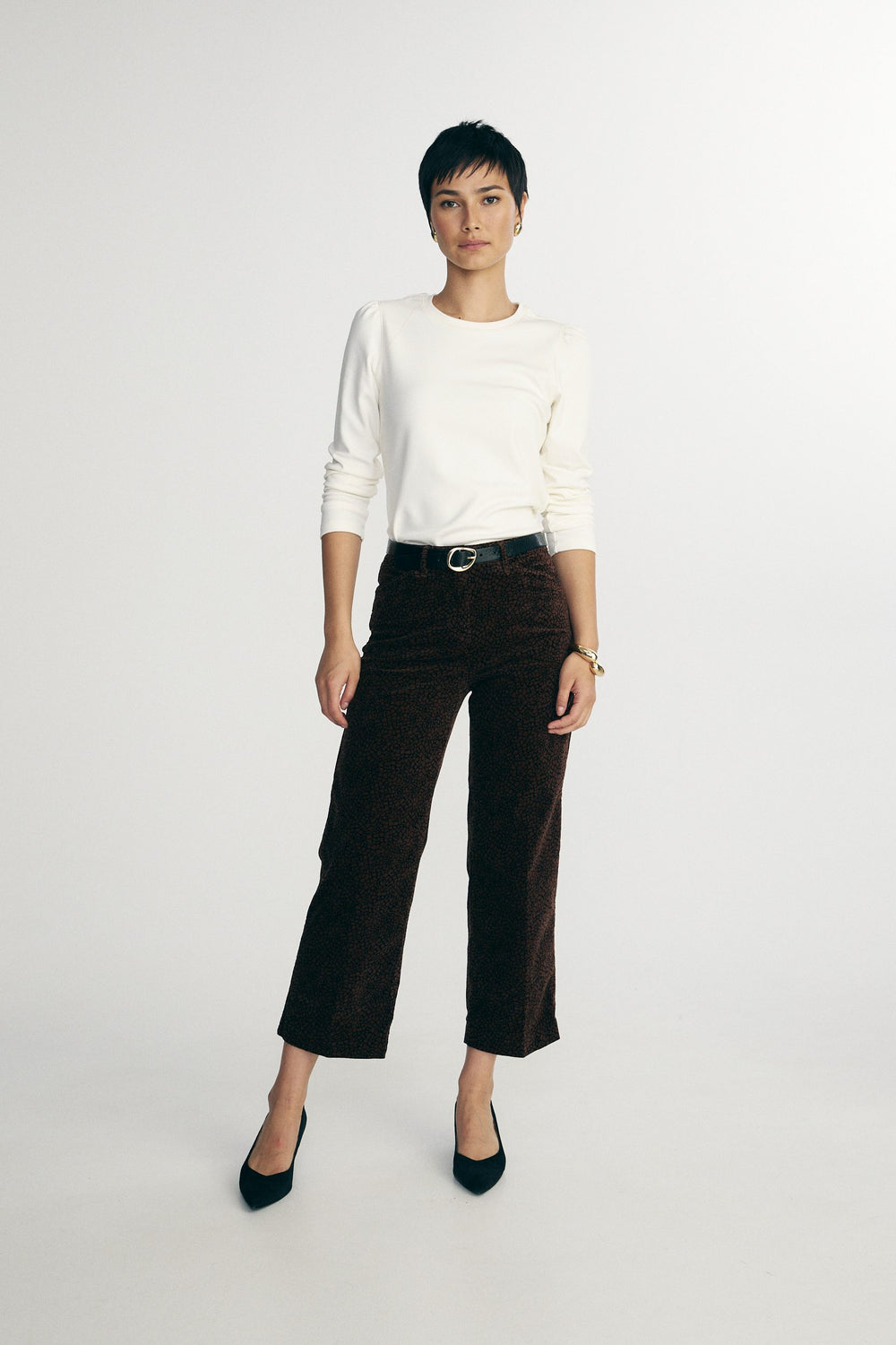 Crew neck shirt with puffy sleeve
