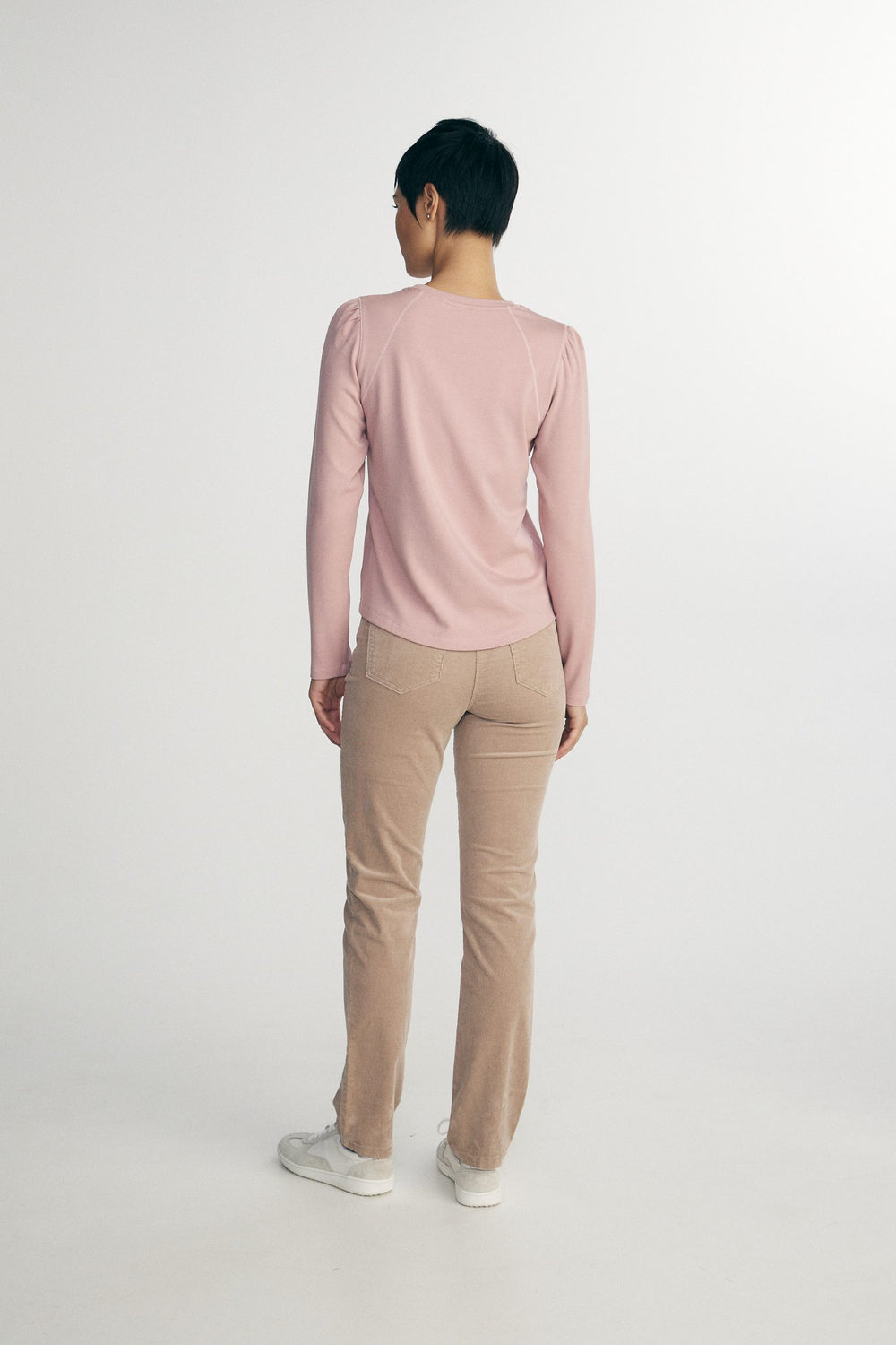 Crew neck shirt with puffy sleeve