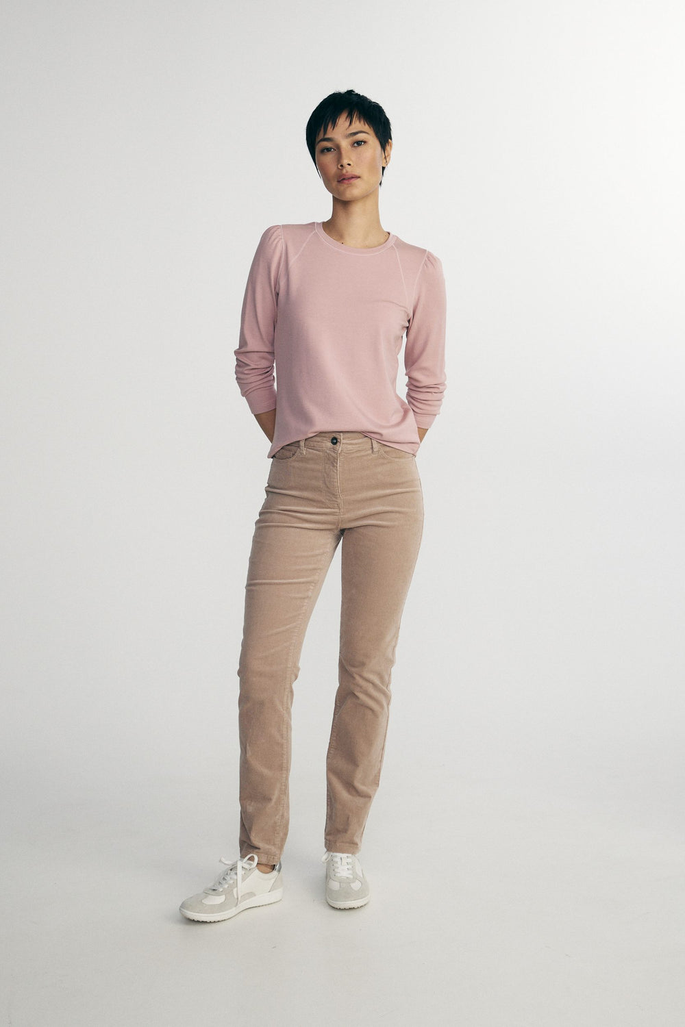 Crew neck shirt with puffy sleeve