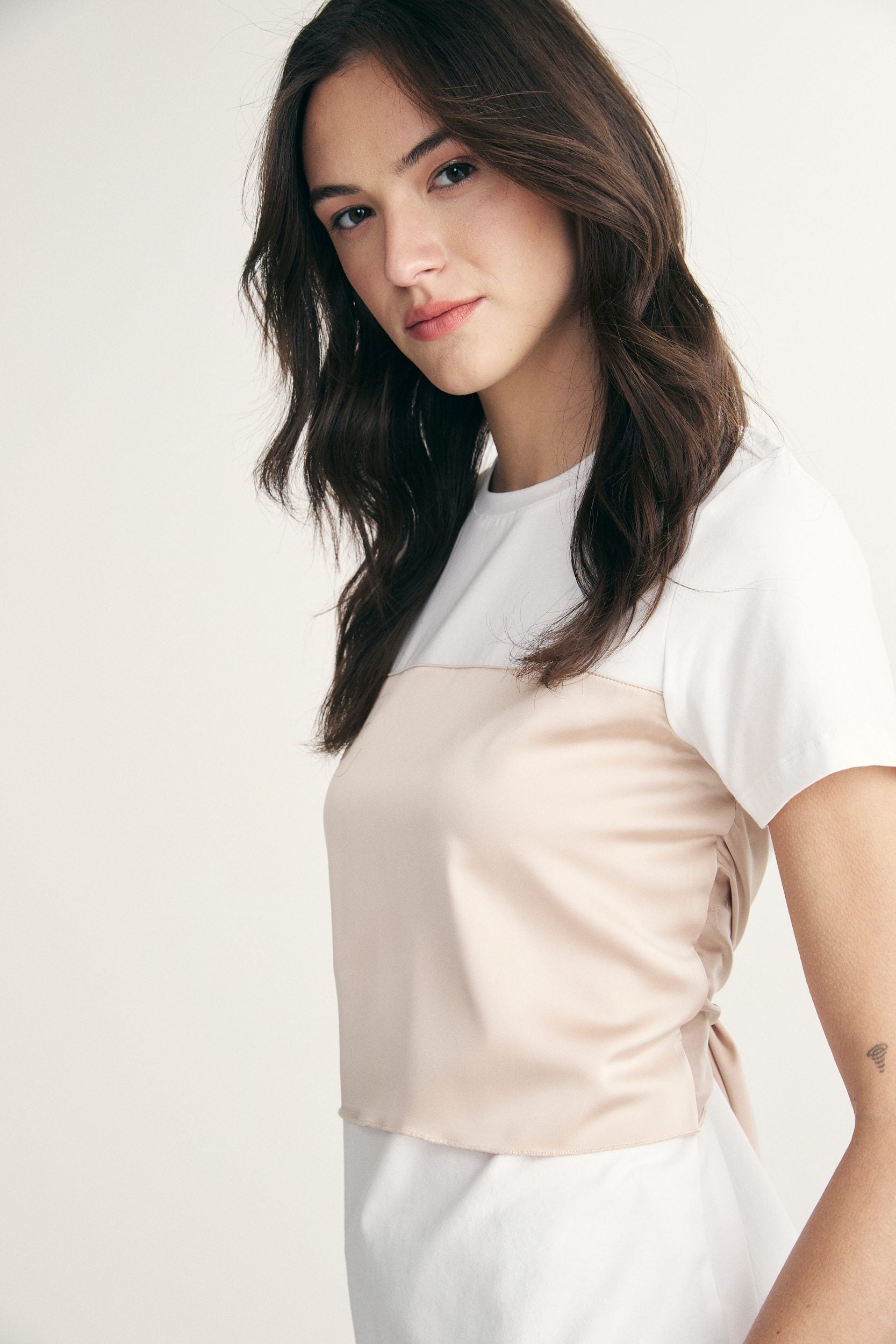 T-shirt with satin band