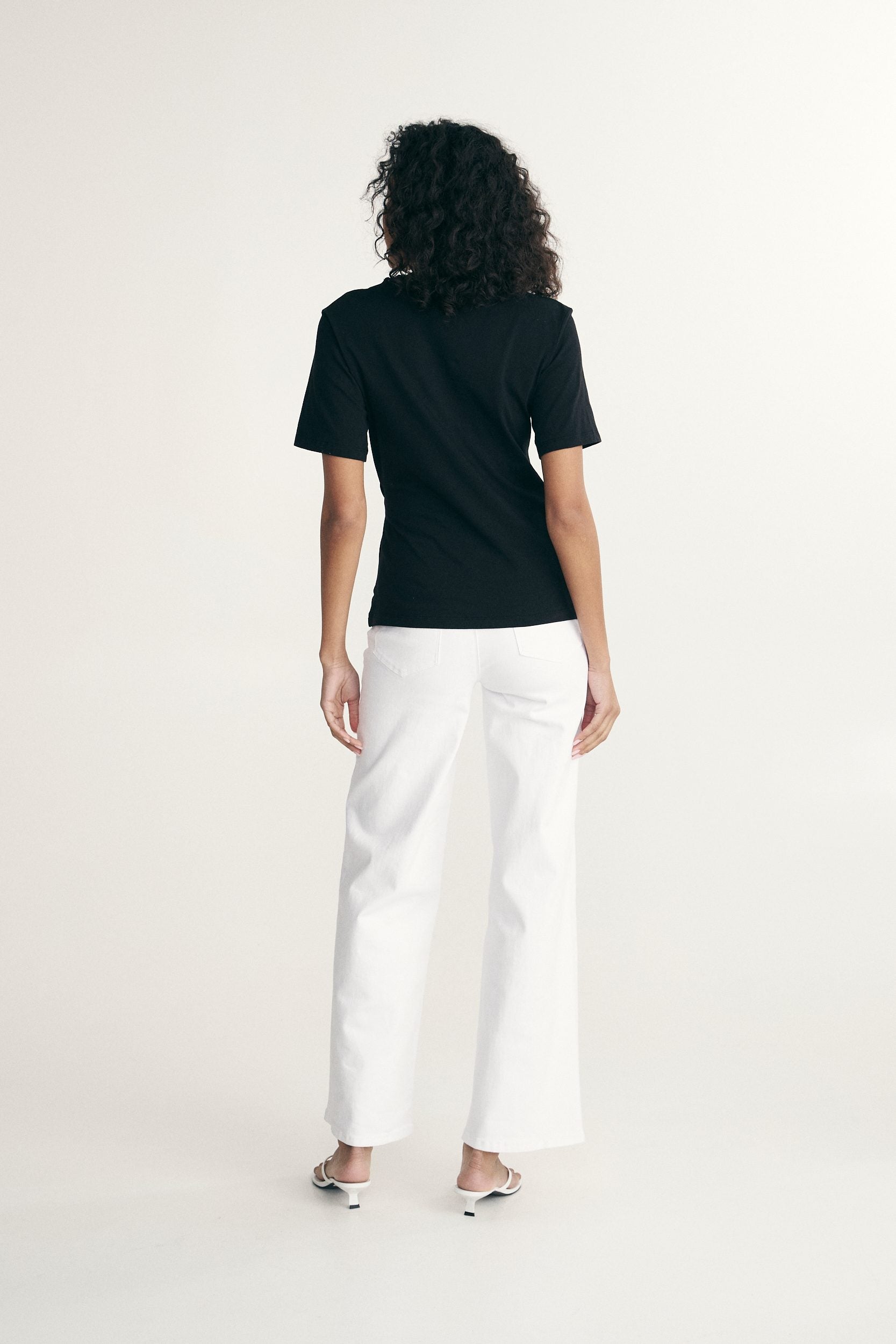 T-shirt avec noeud