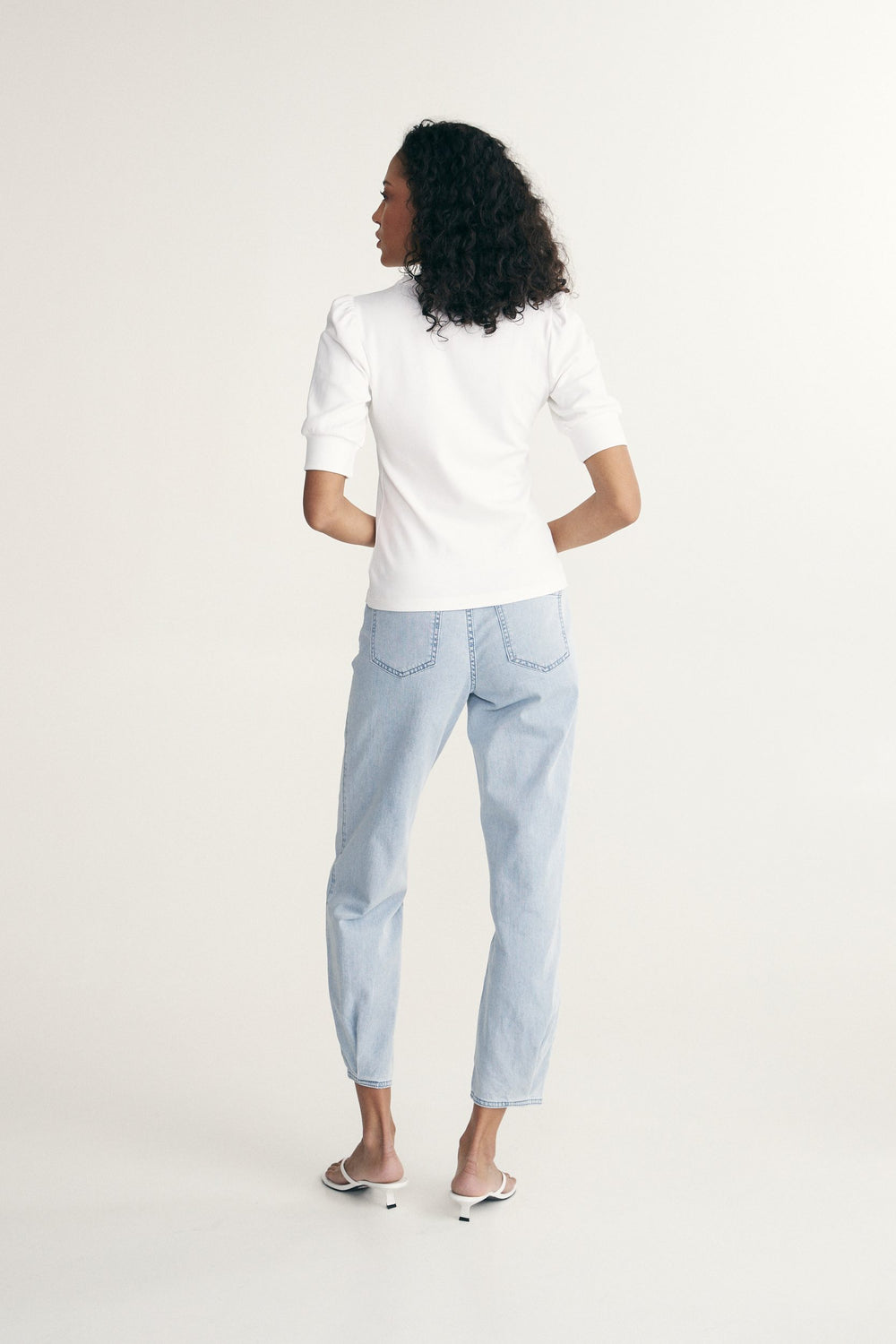Haut col henley à manches bouffantes