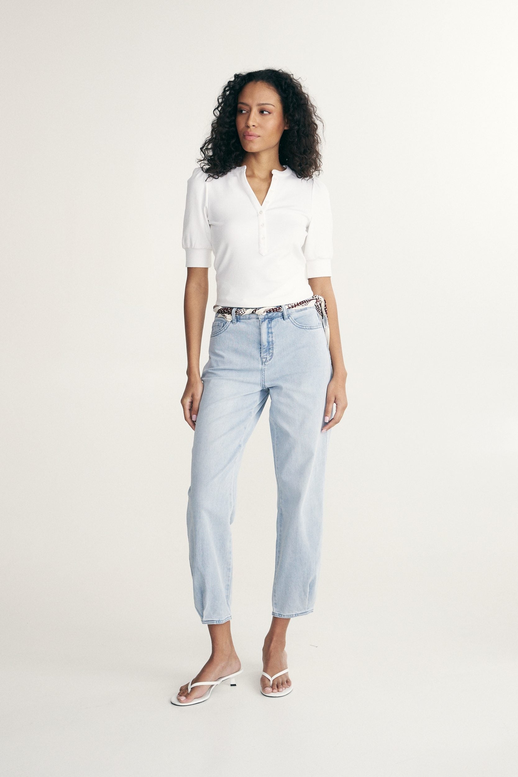 Haut col henley à manches bouffantes