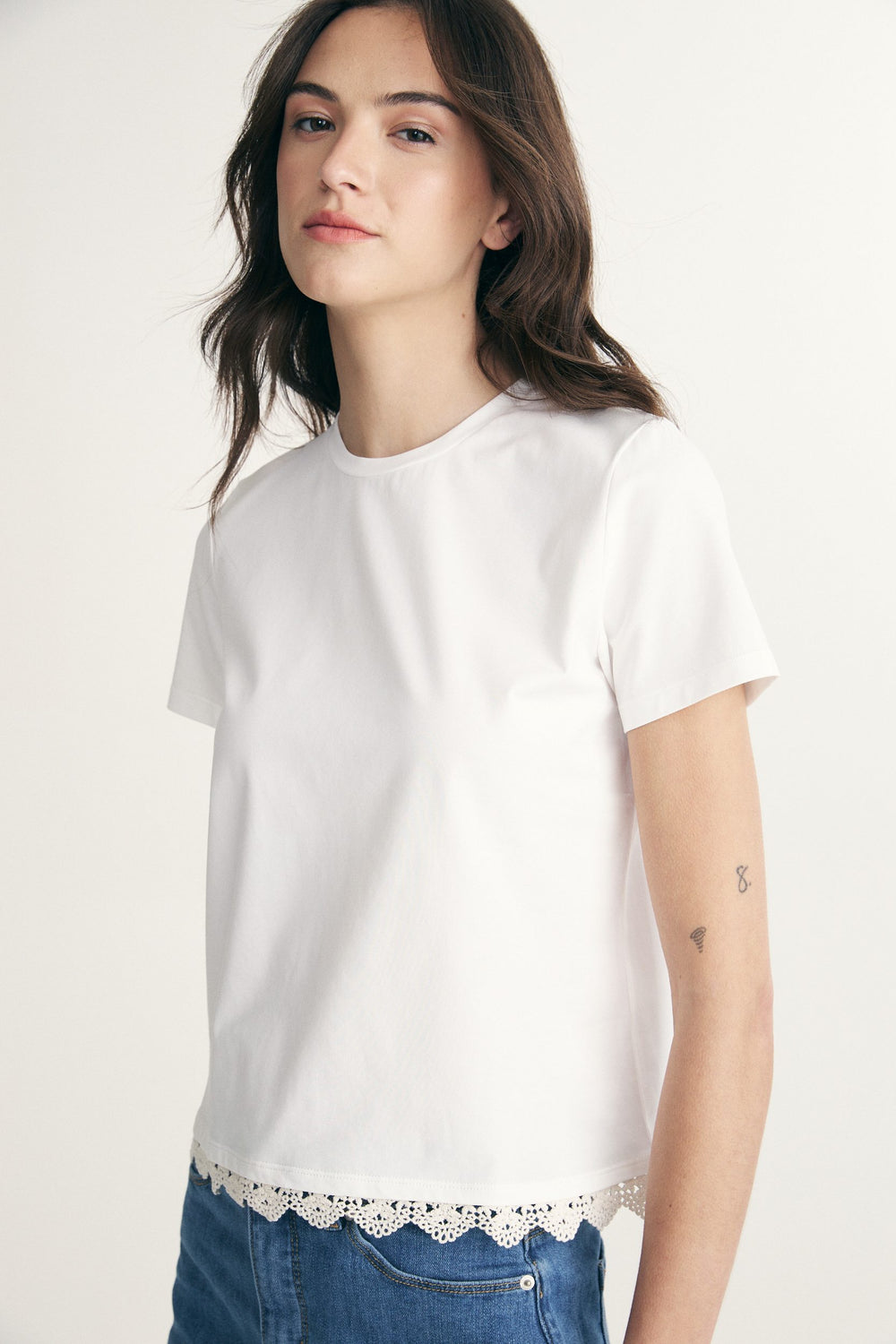 T-shirt bord en crochet