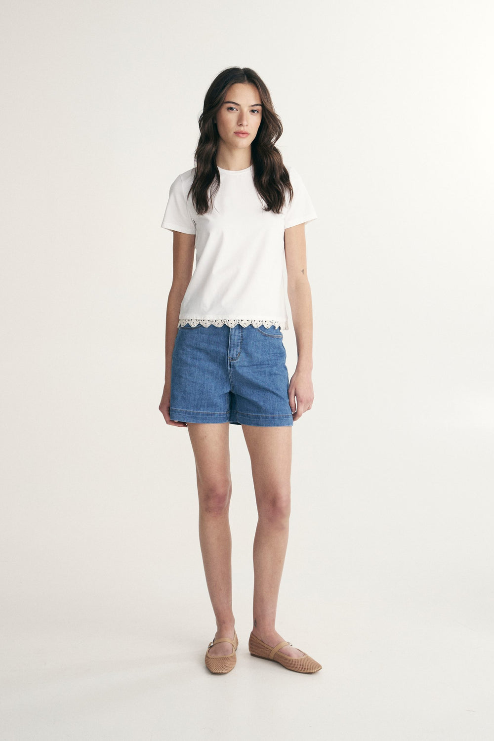T-shirt bord en crochet