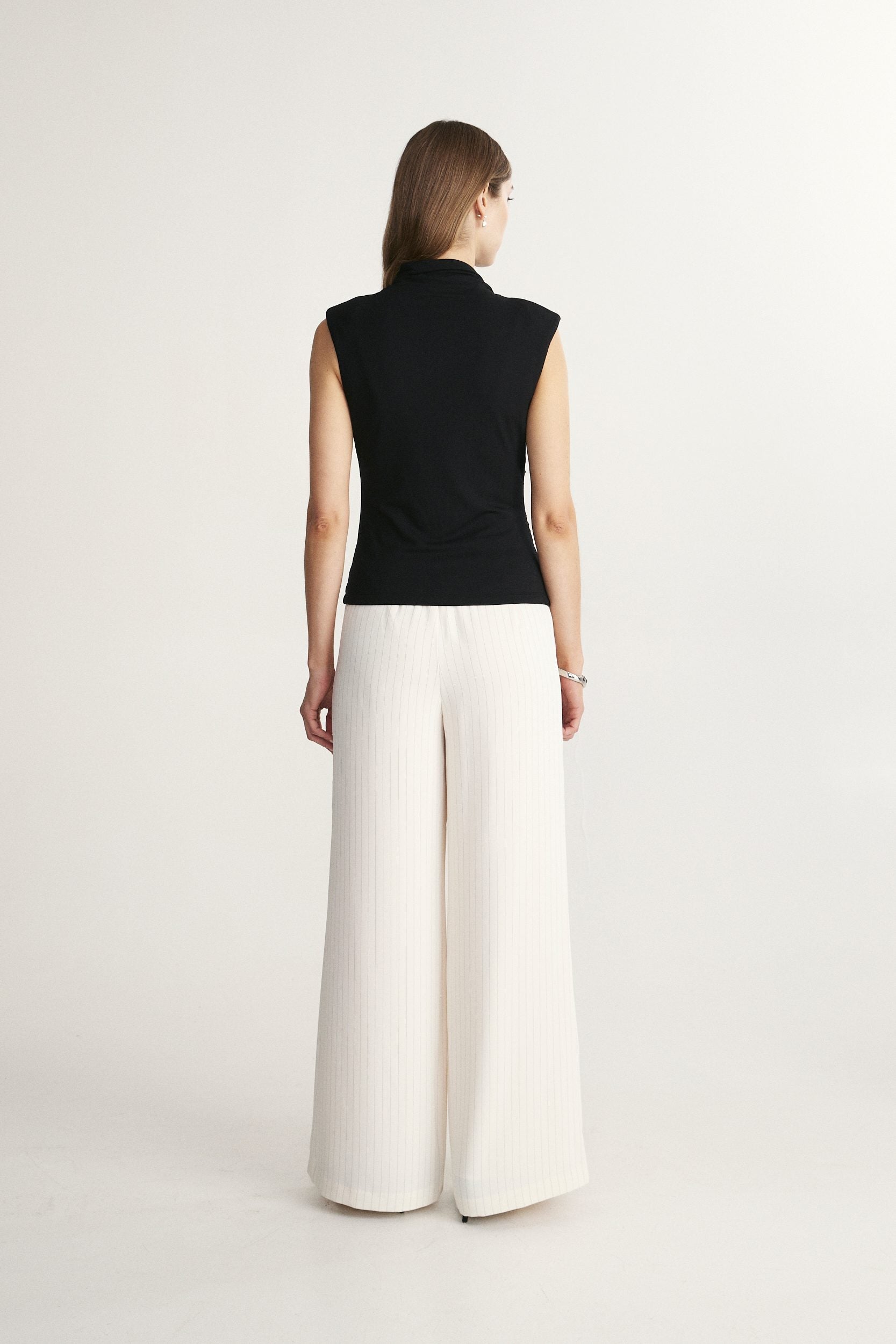 Fitted mock neck jersey top