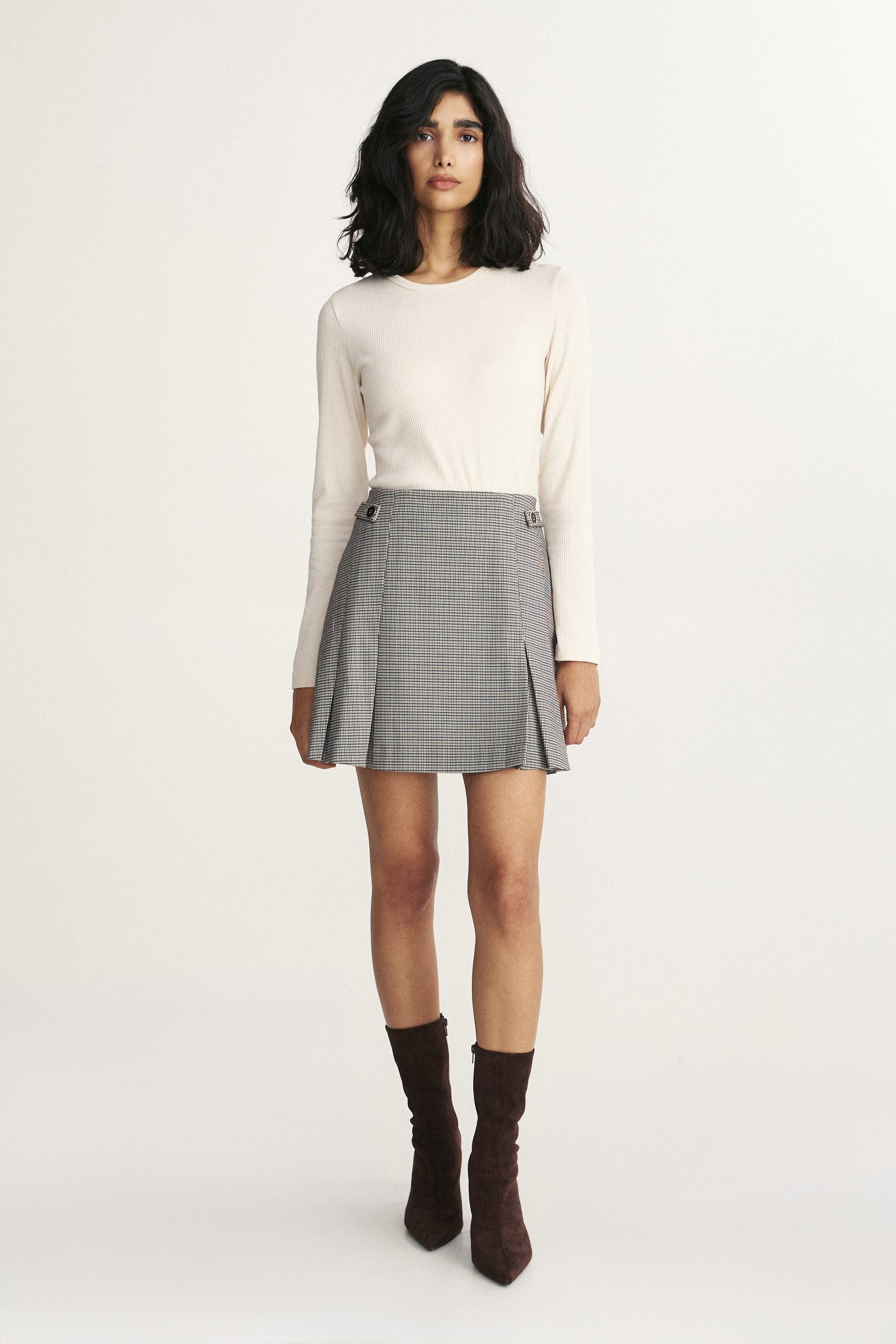 Long sleeve top with crew neck