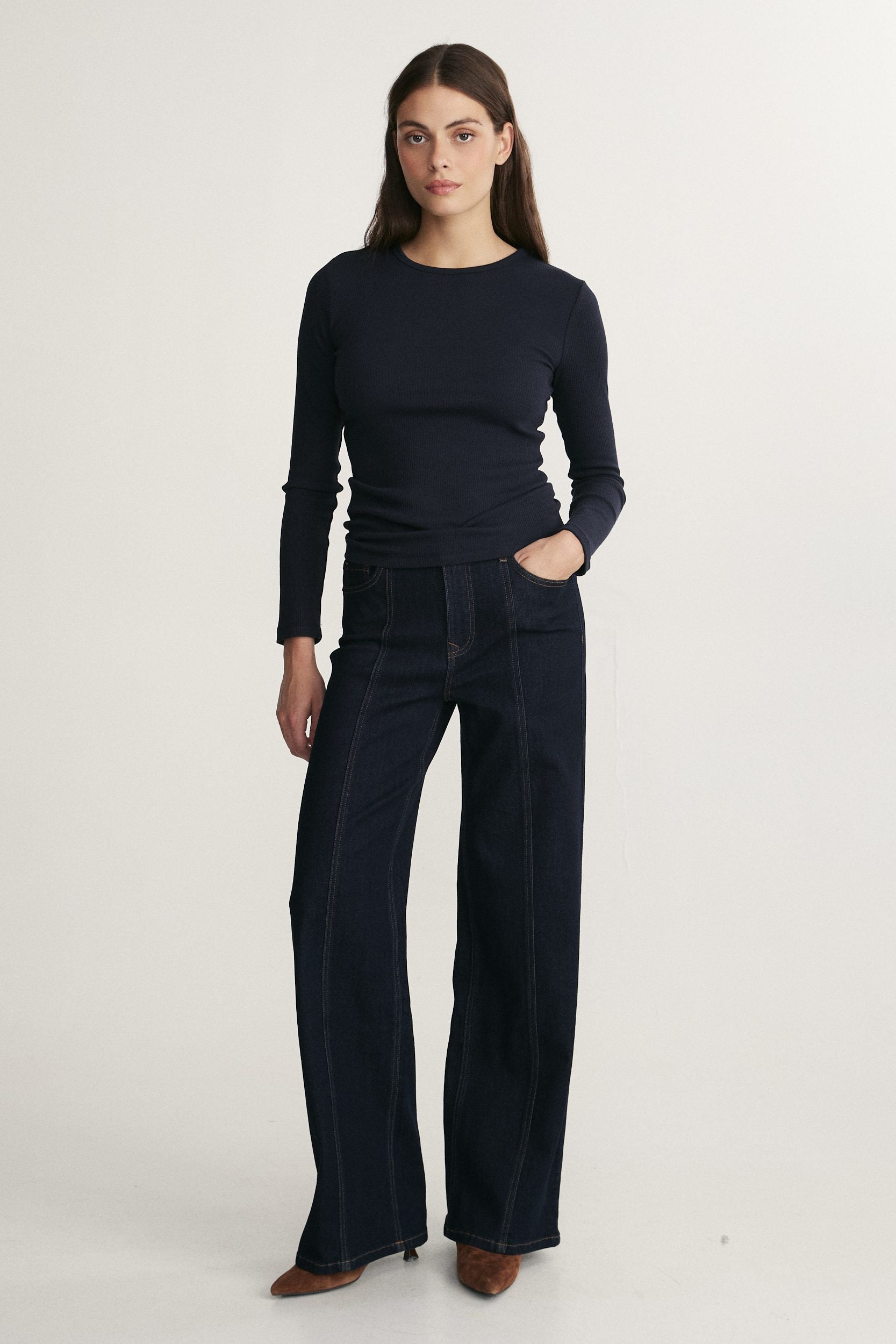 Long sleeve top with crew neck