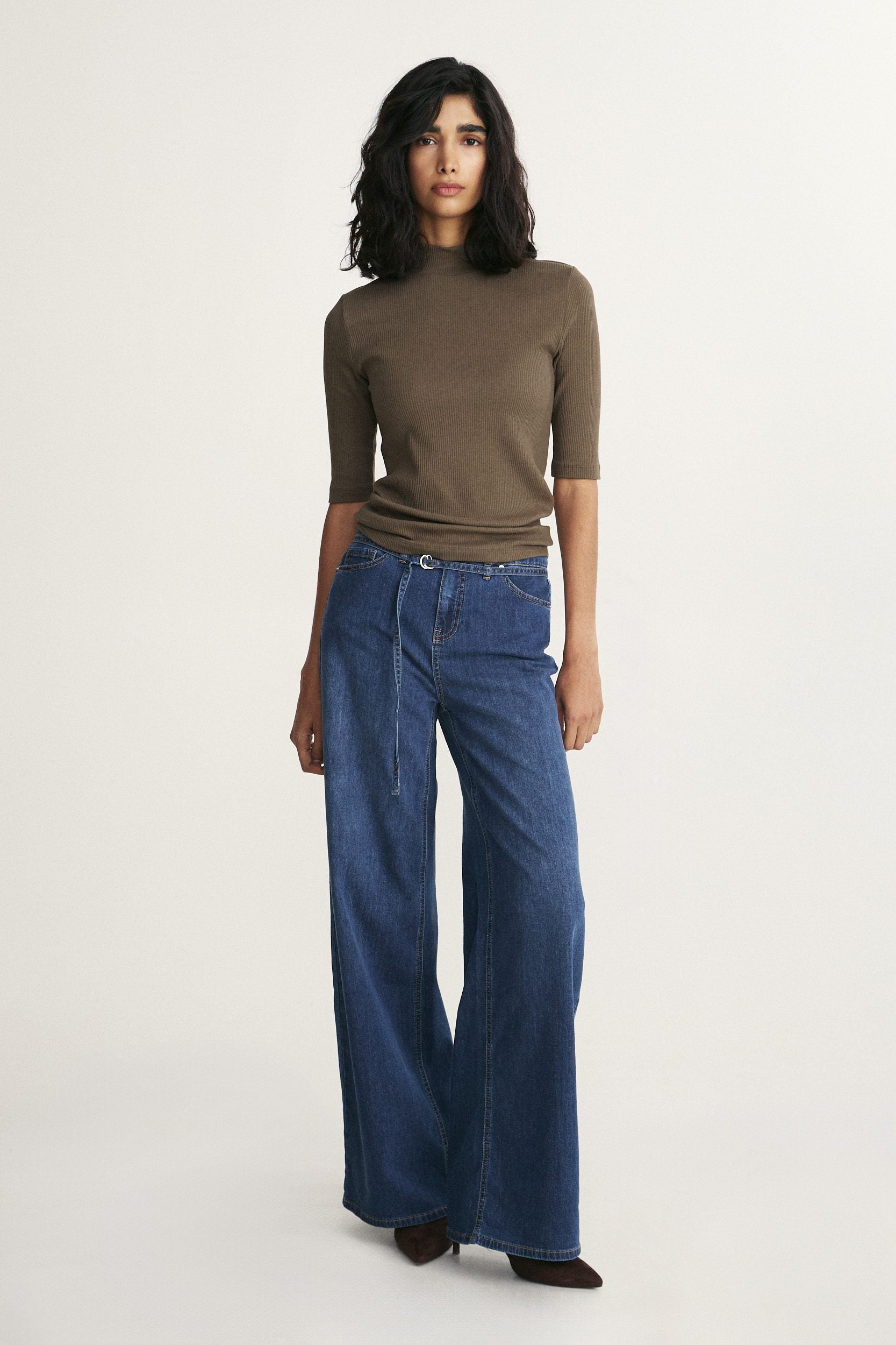 Mock neck ribbed top