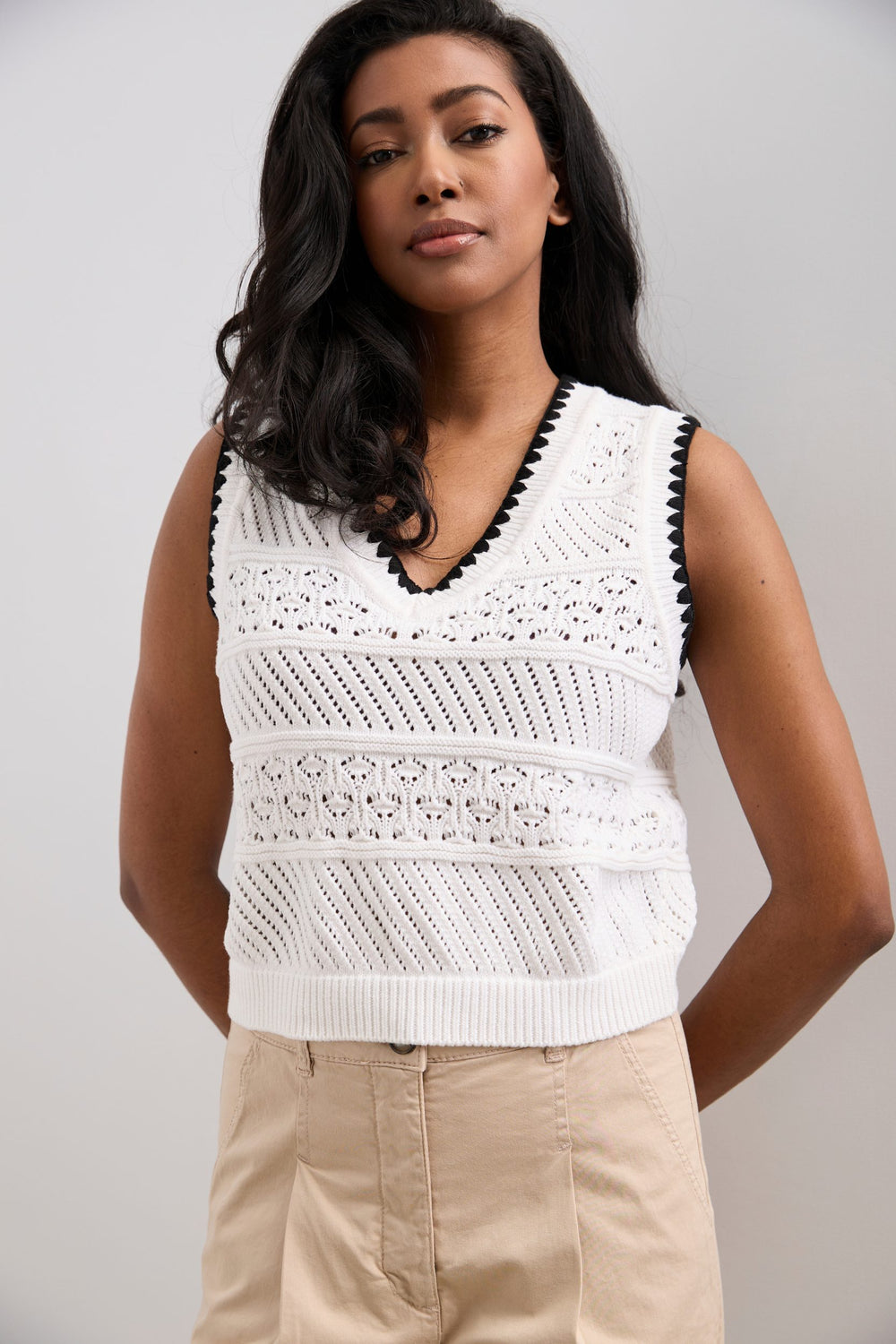 Pull court sans manches