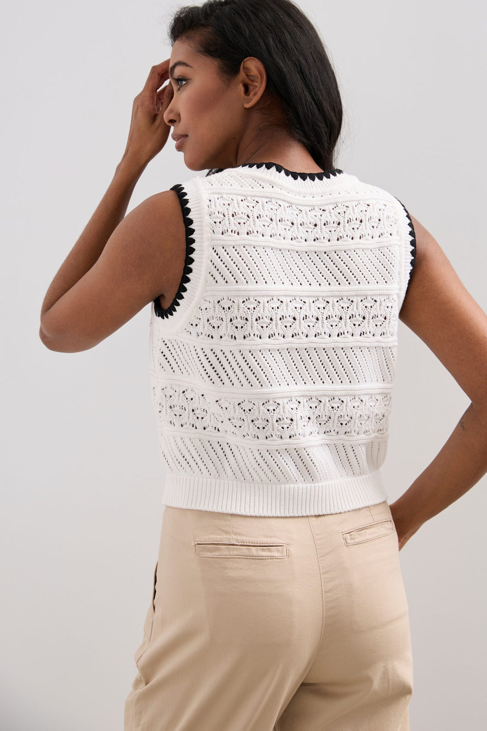 Pull court sans manches