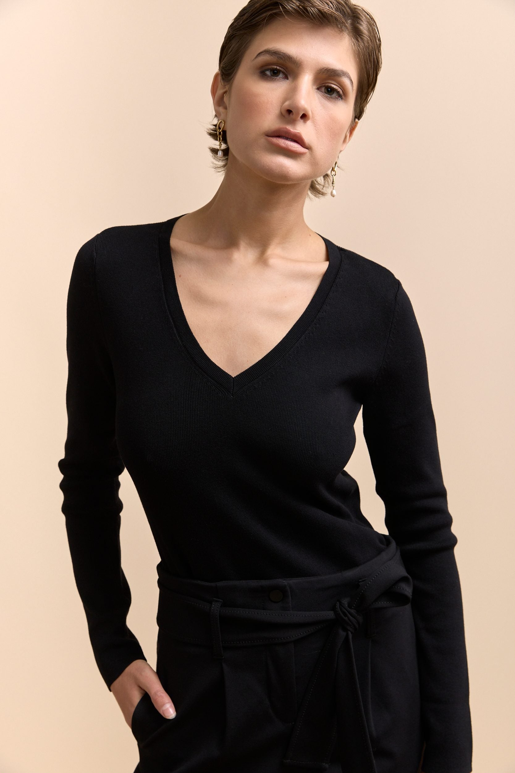 Pull côtelé à dos en dentelle