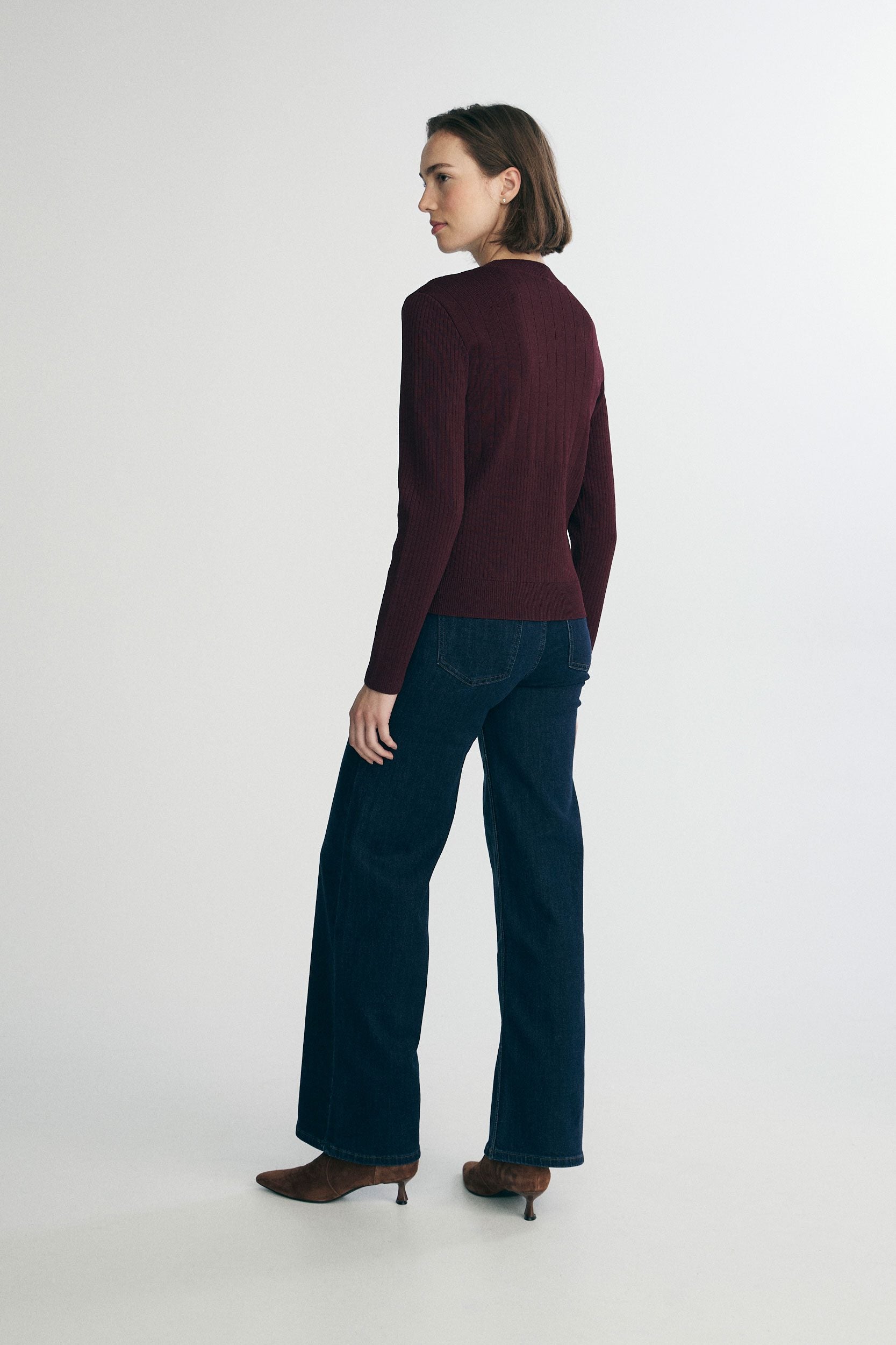 Textured V-neck cardigan