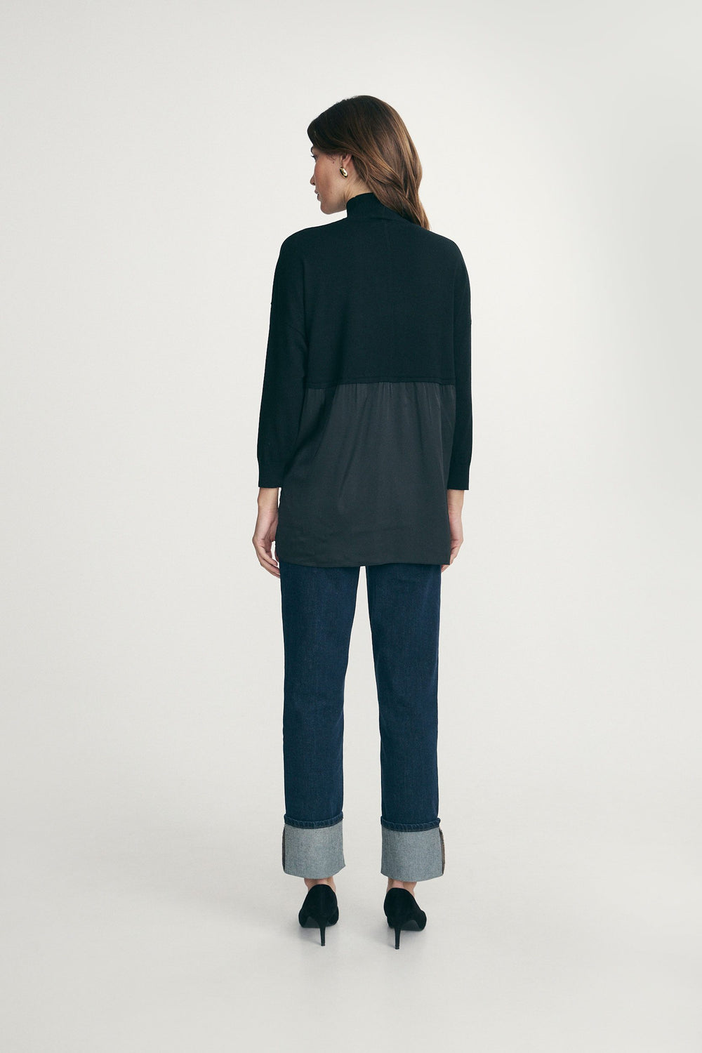 Relaxed fit sweater with satin back