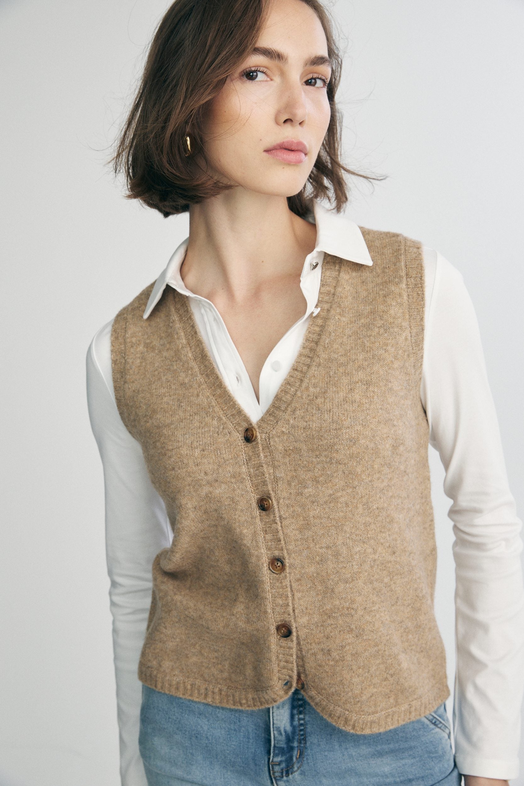 Buttoned sweater vest