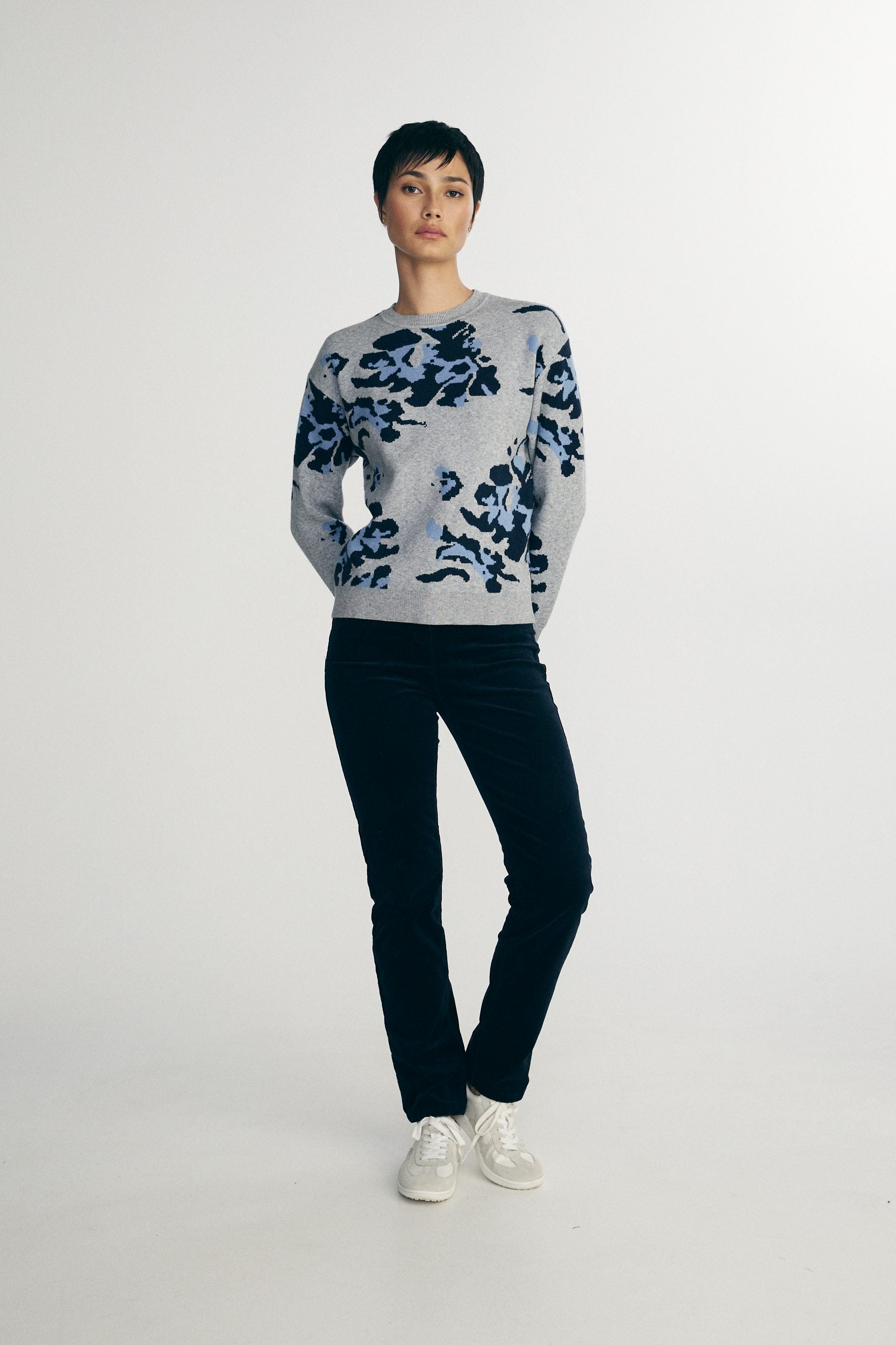 Flower jacquard sweater