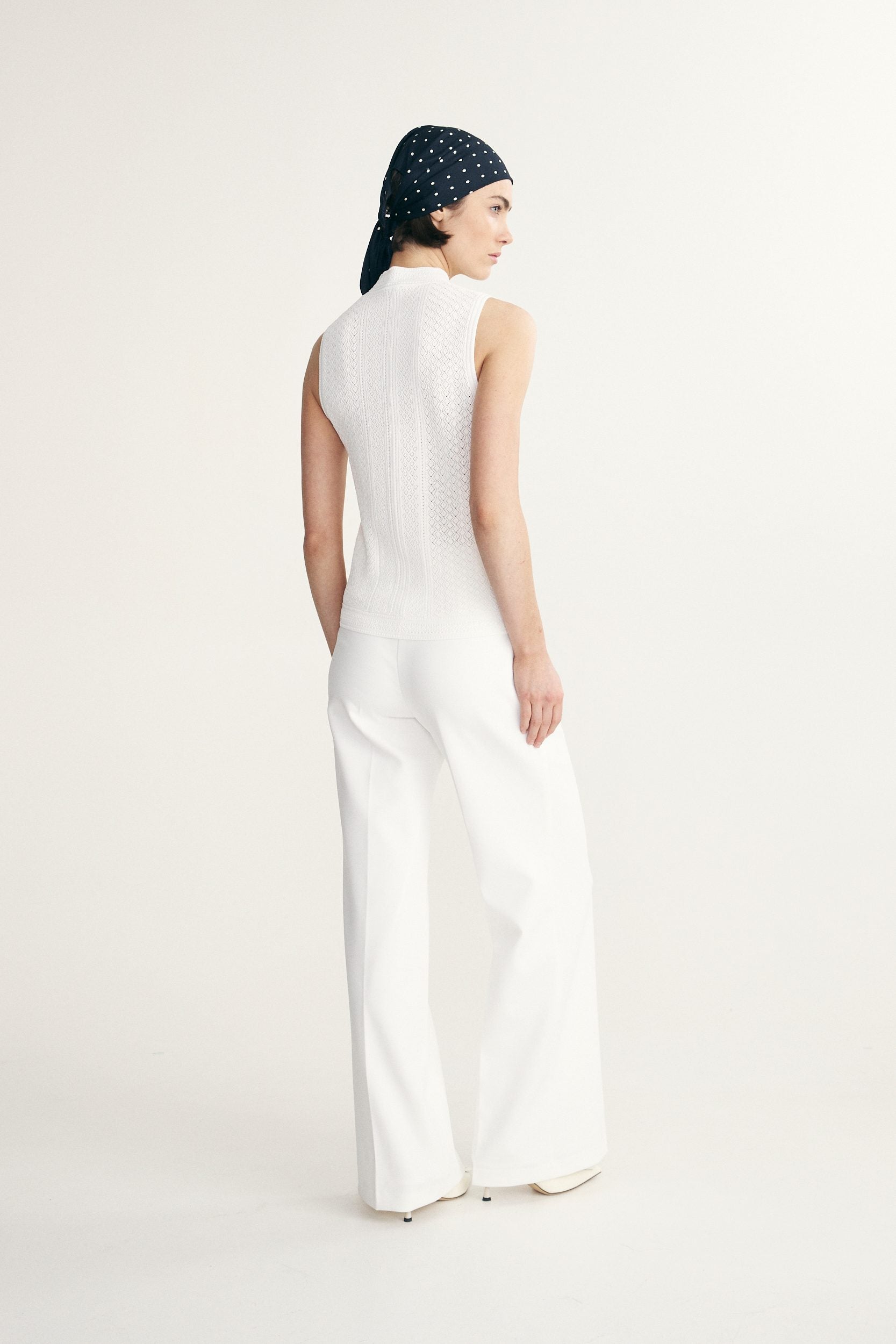Haut sans manche en tricot pointelle