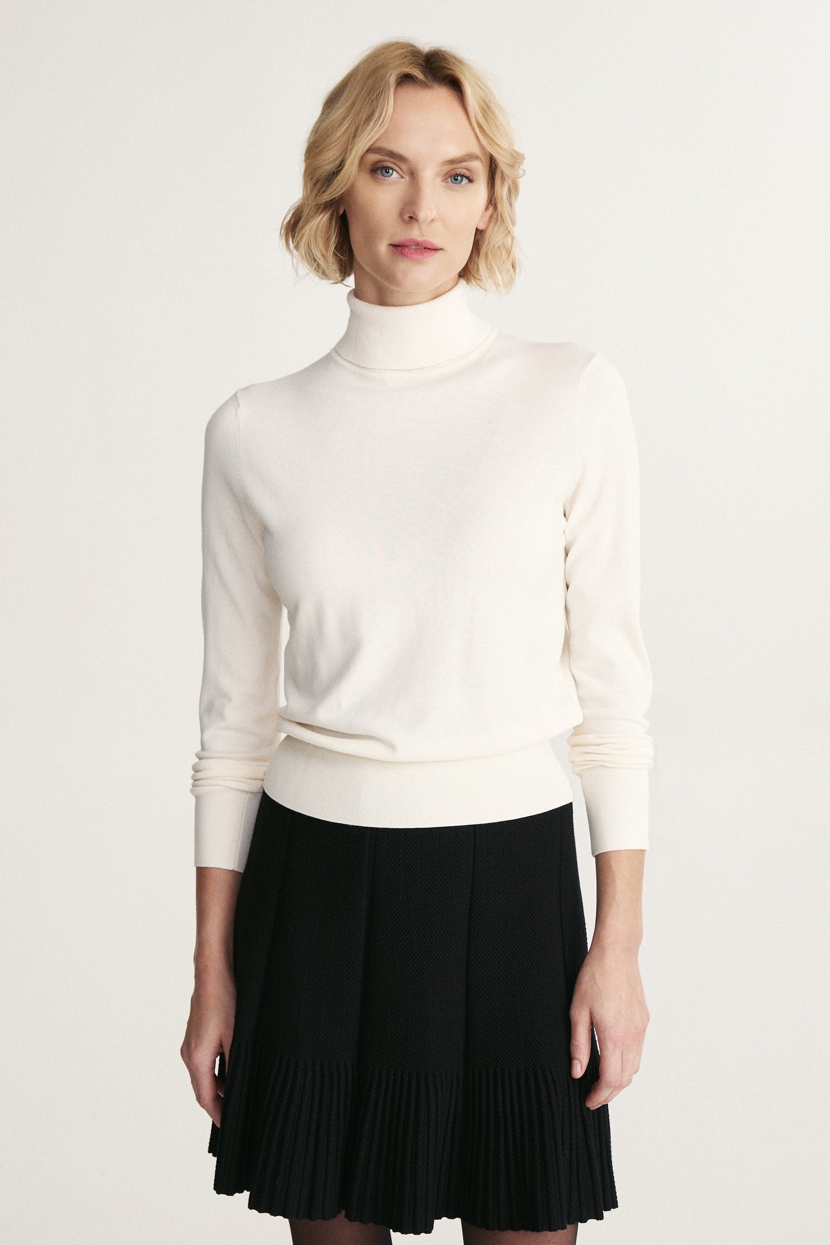 Turtle neck sweater