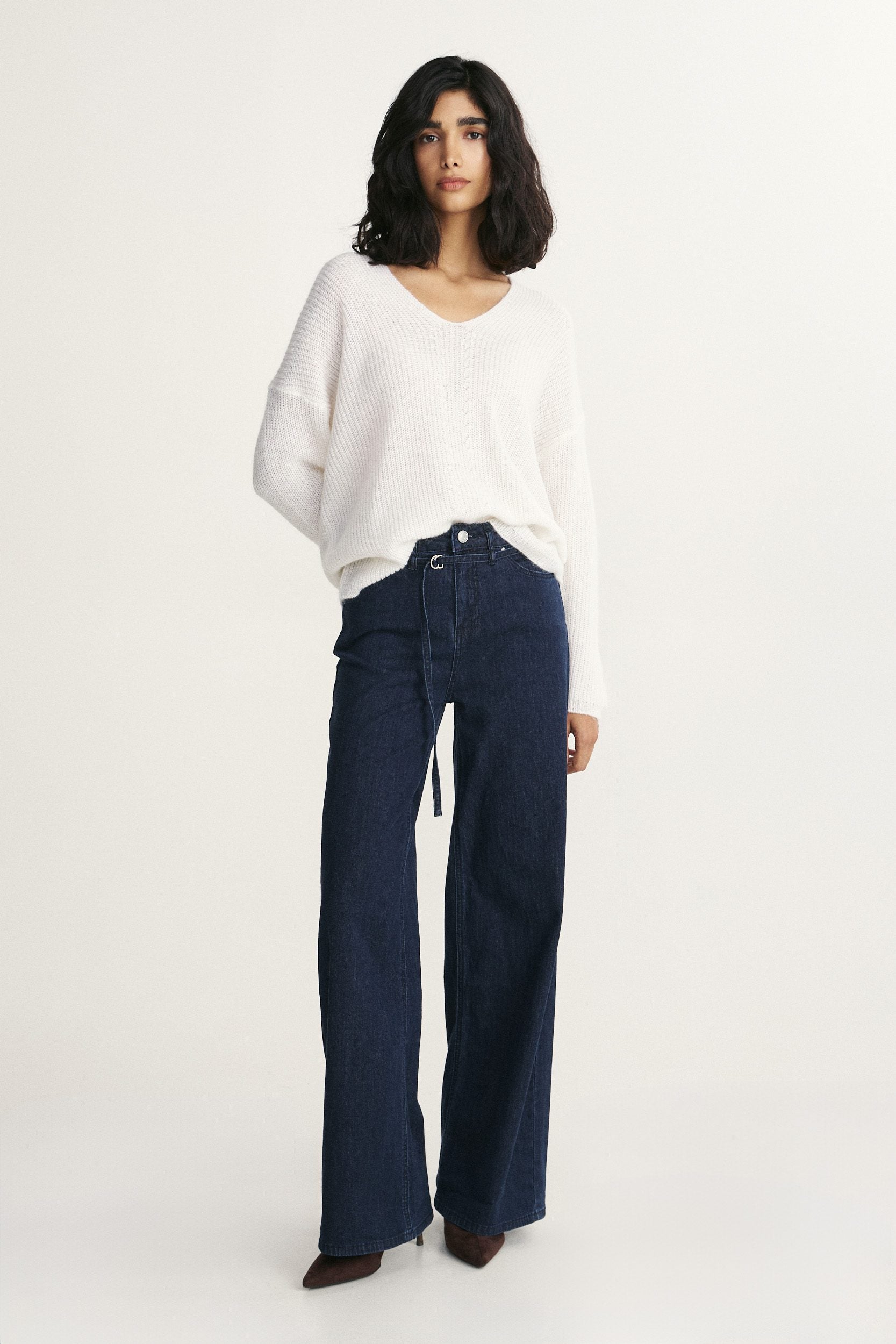 V neck oversized sweater