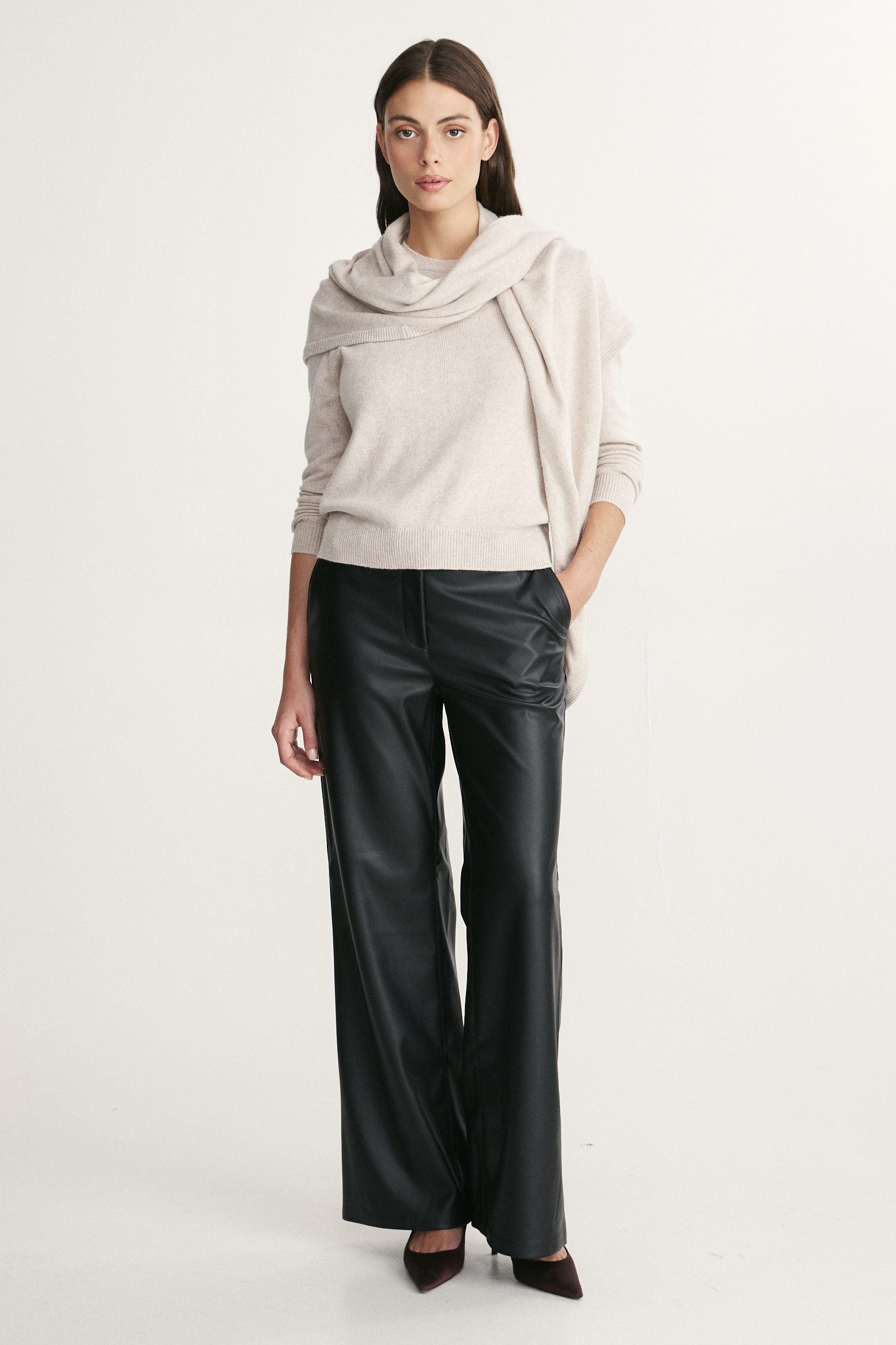 Crew neck sweater with triangle scarf
