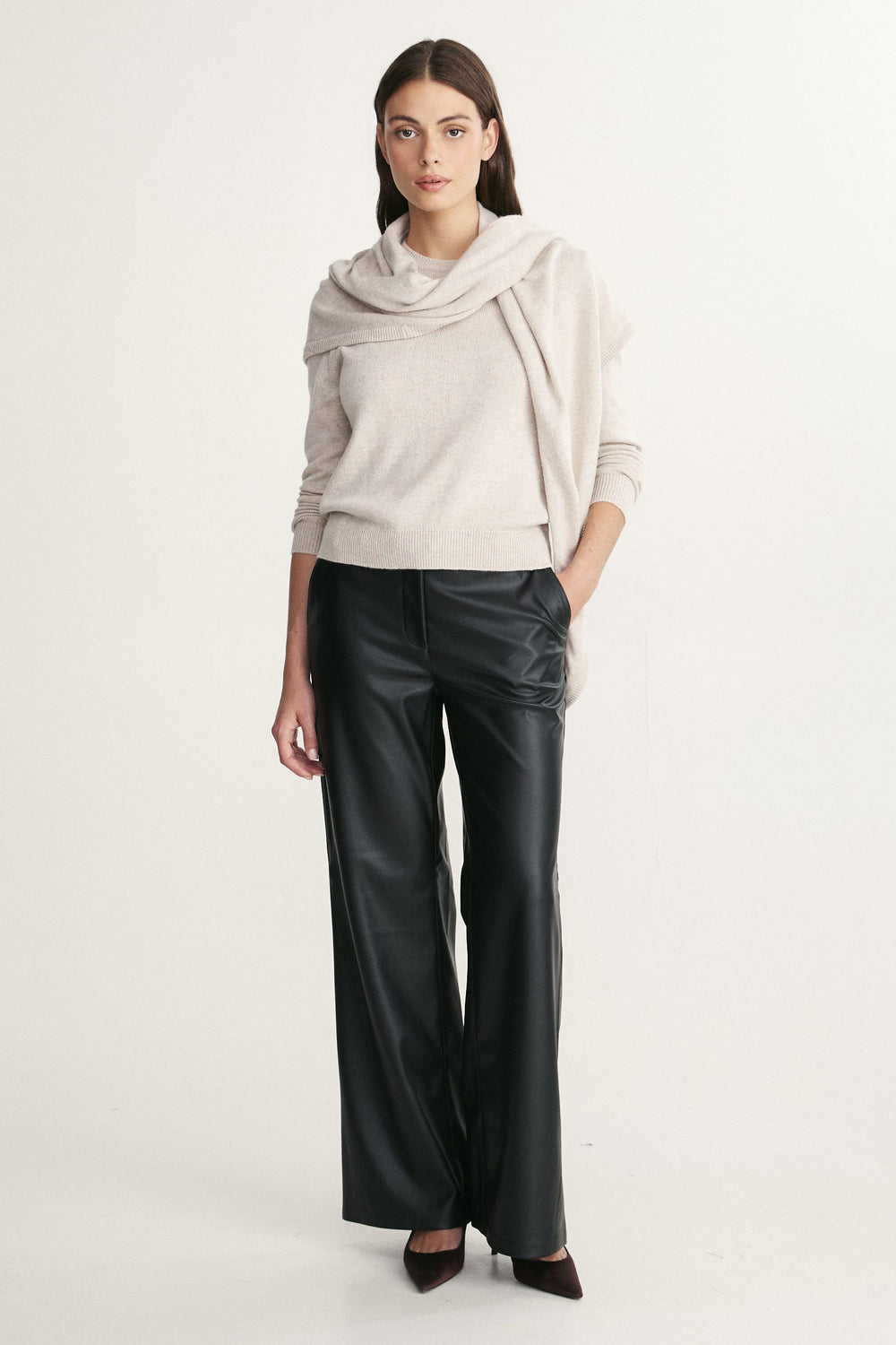 Crew neck sweater with triangle scarf
