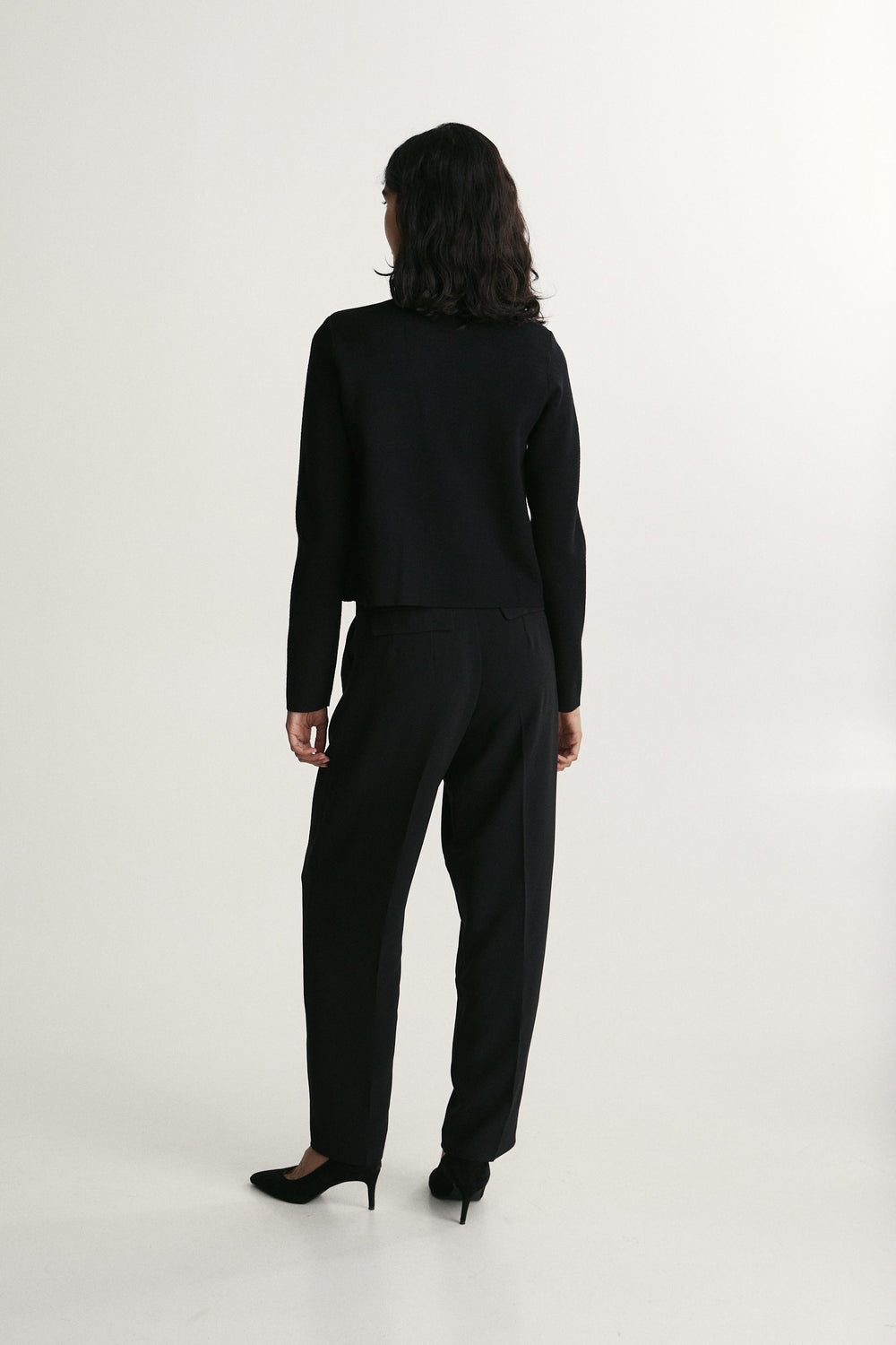 Knitted blazer with scallop detail