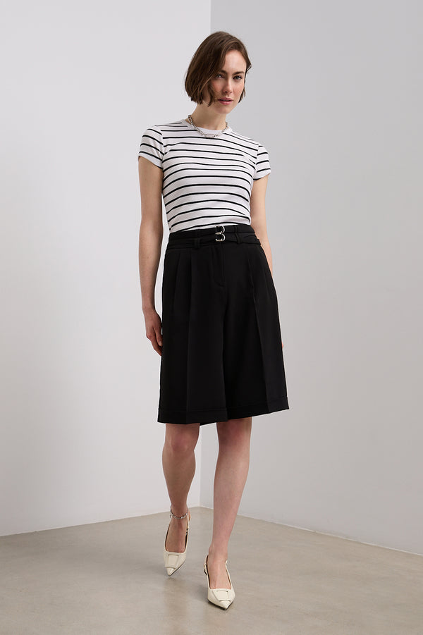 Pleated bermuda shorts with double belts