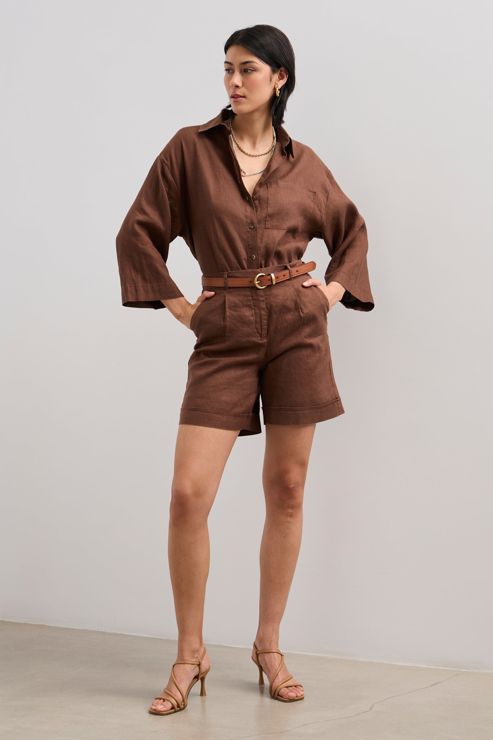 Linen short with sash