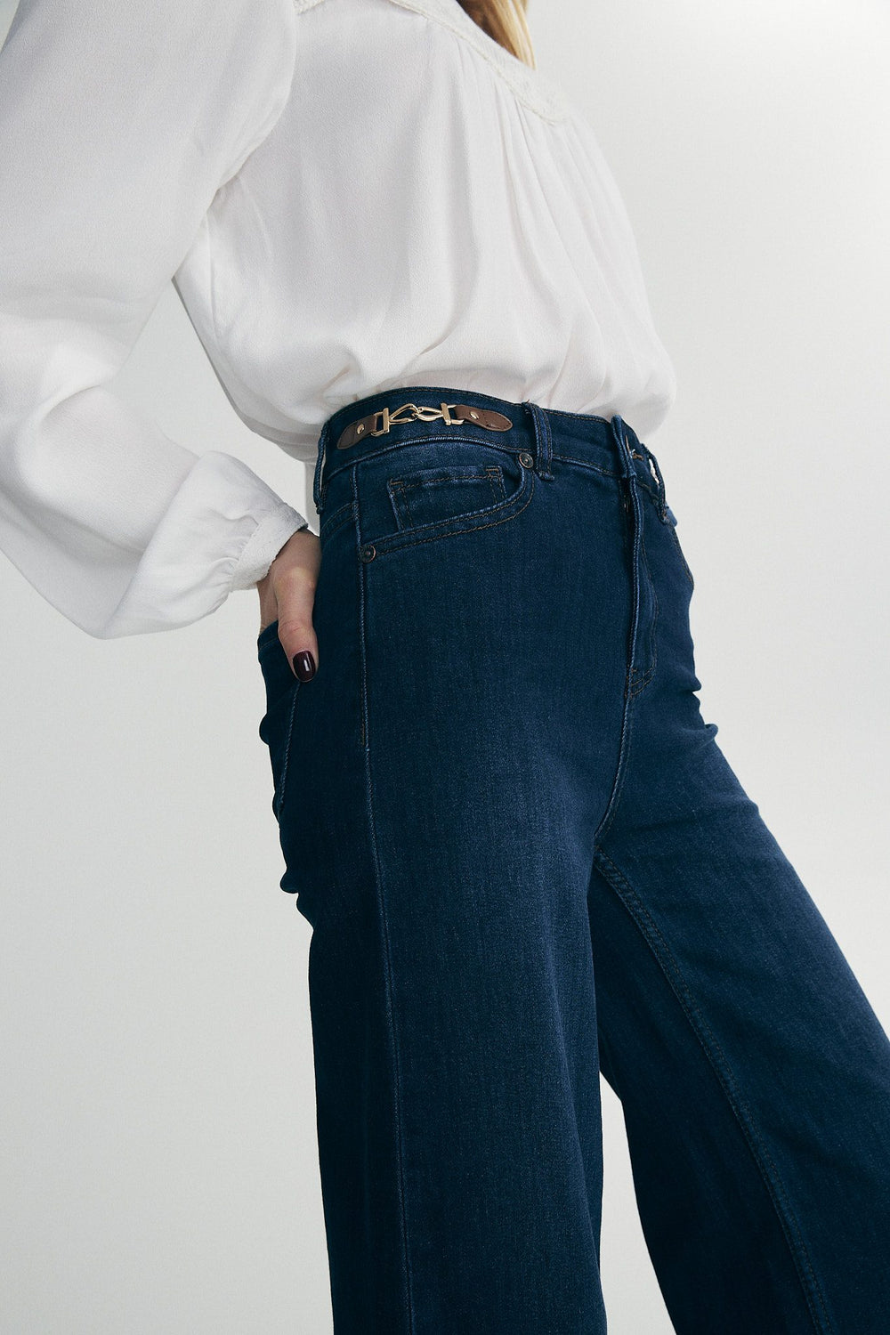 Jeans avec attaches