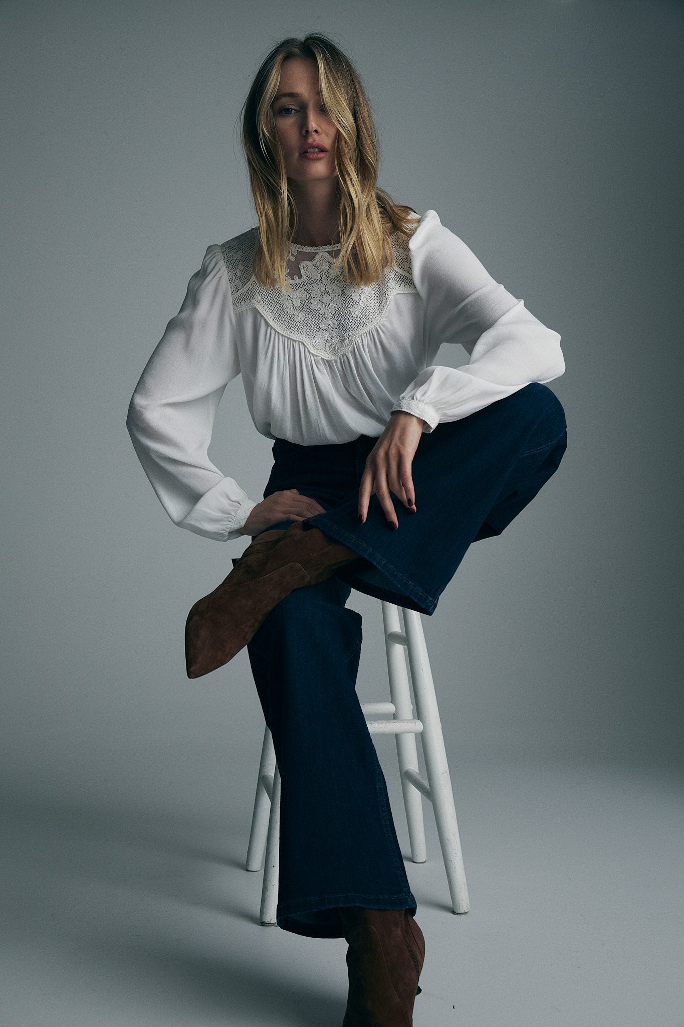 Jeans avec attaches