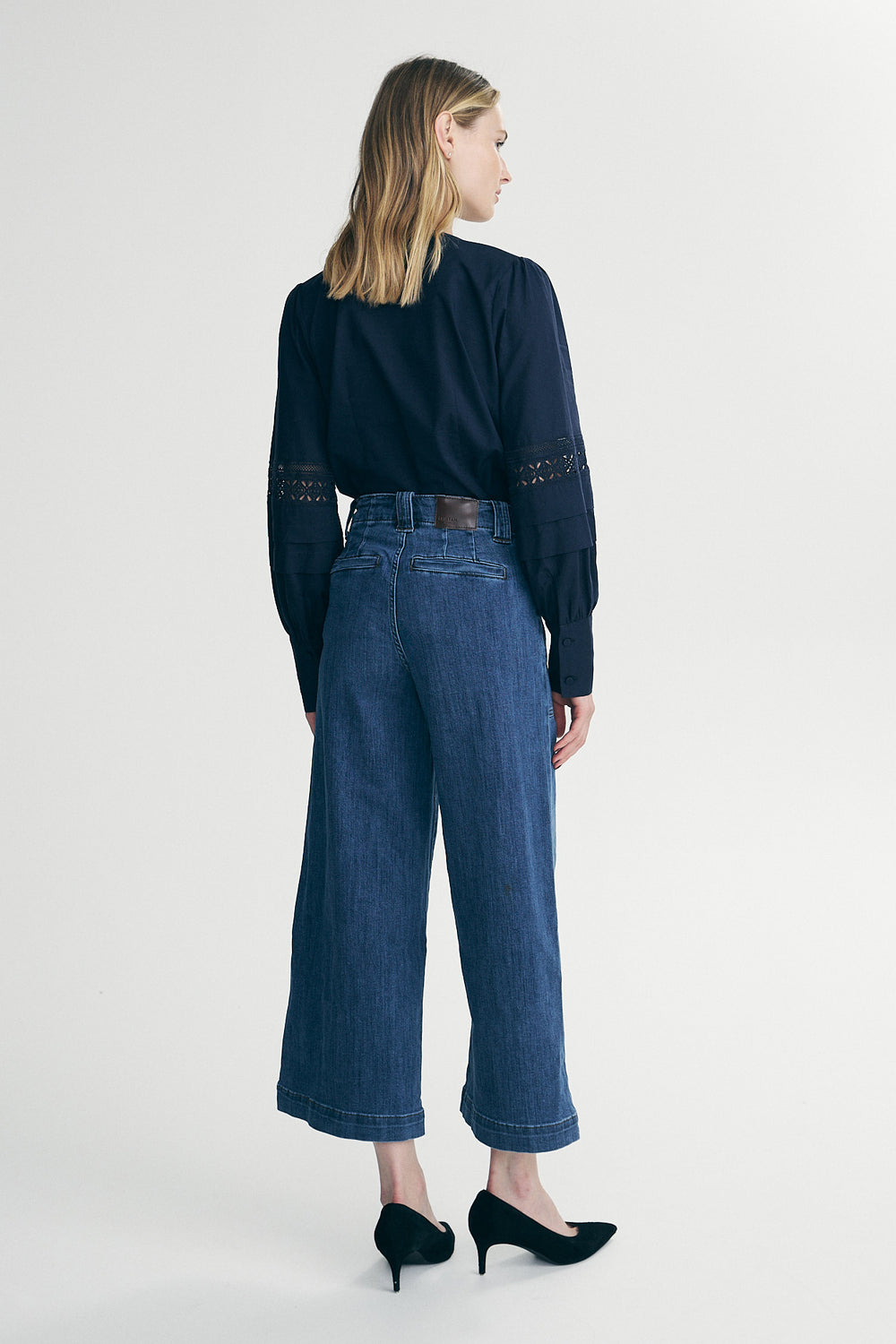 Wide leg jeans with zips