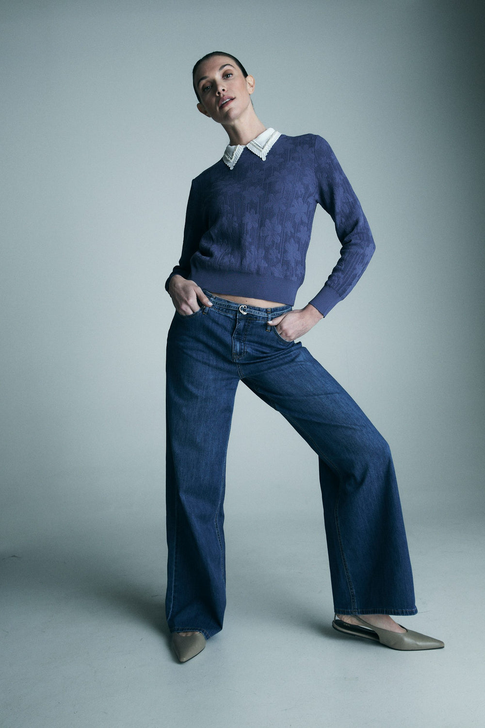 Straight jeans with belt