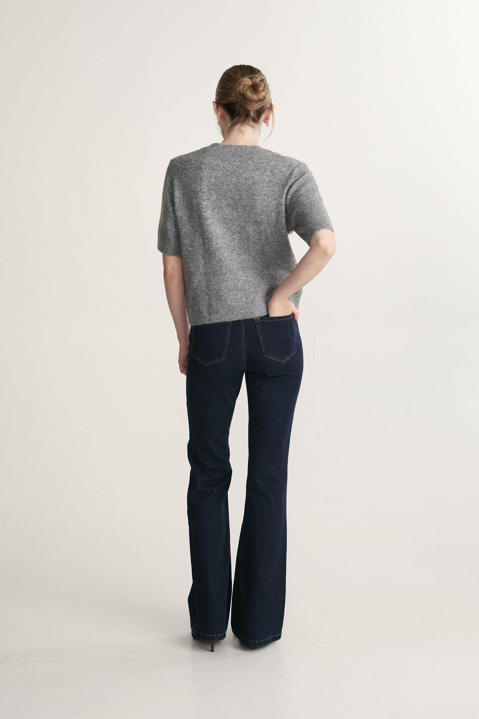 Jean taille haute à jambe bottillon