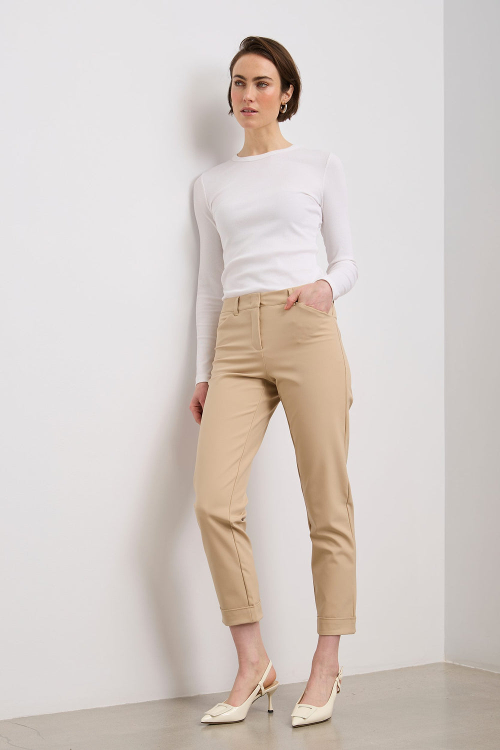 Pantalon Vogue écourté avec poches à rabats