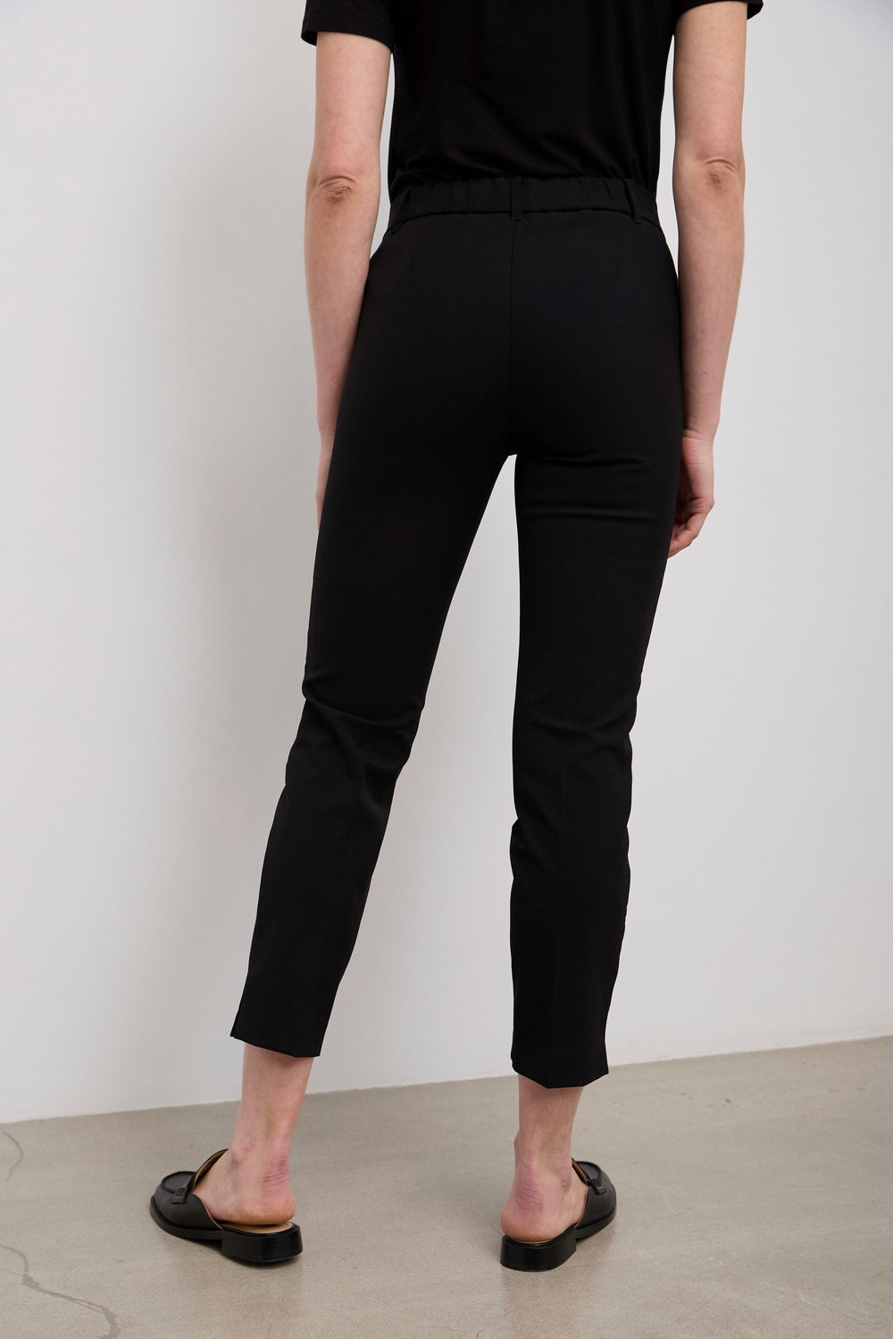 Pantalon coupe urbain écourté à taille élastique