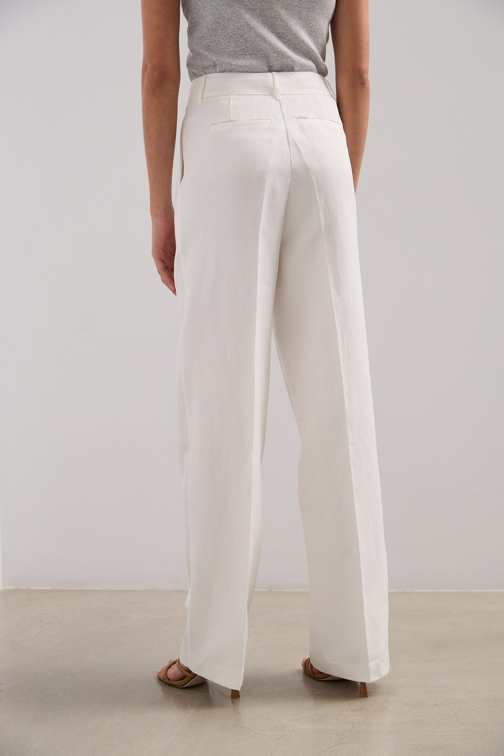 Pantalon large à plis
