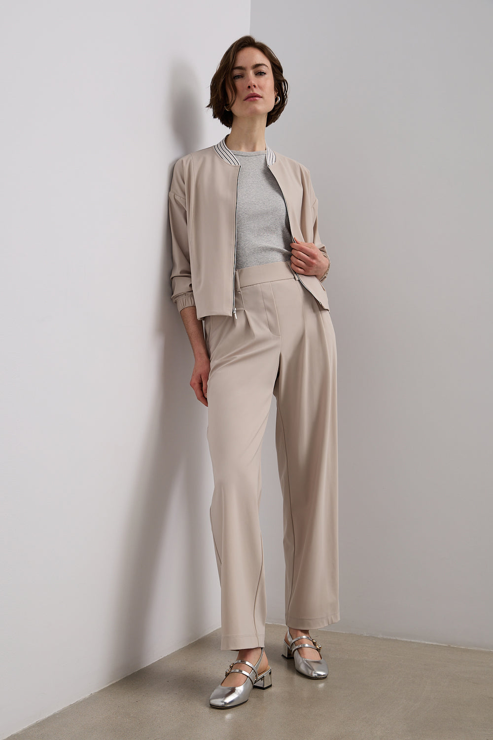 Pantalon Sport Chic à plis devant