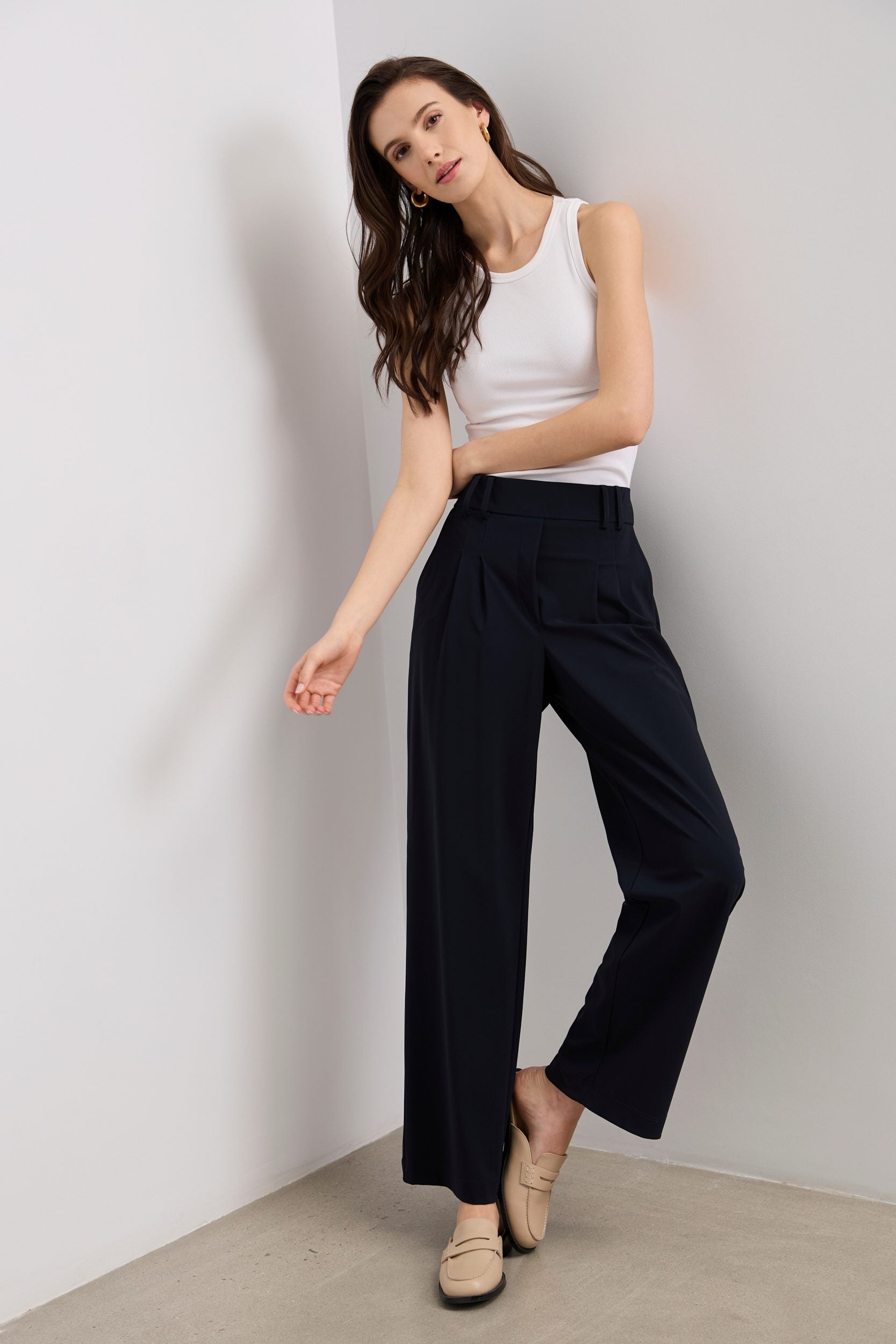 Pantalon Sport Chic à plis devant
