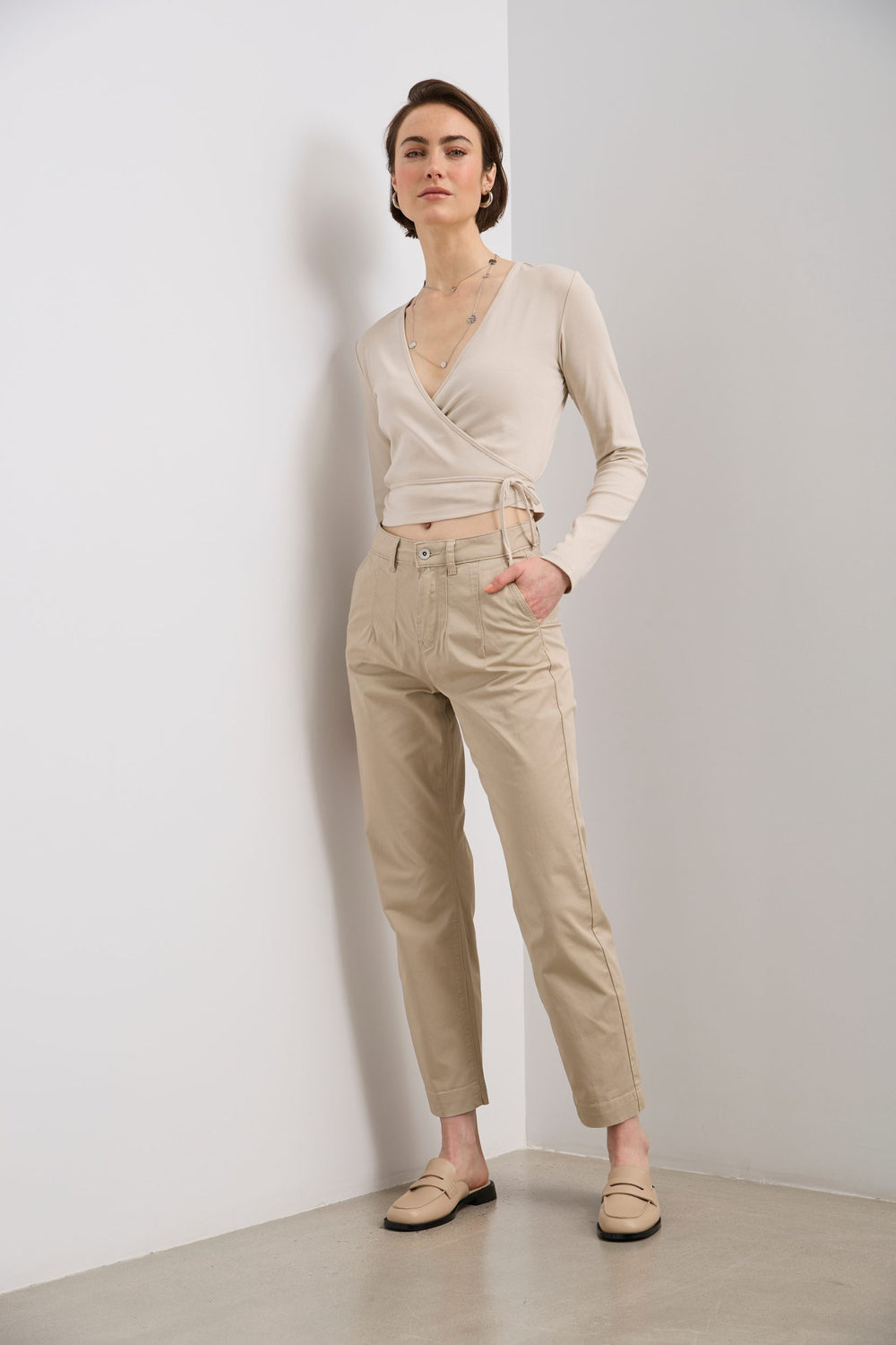 Pantalon taille haute à pinces