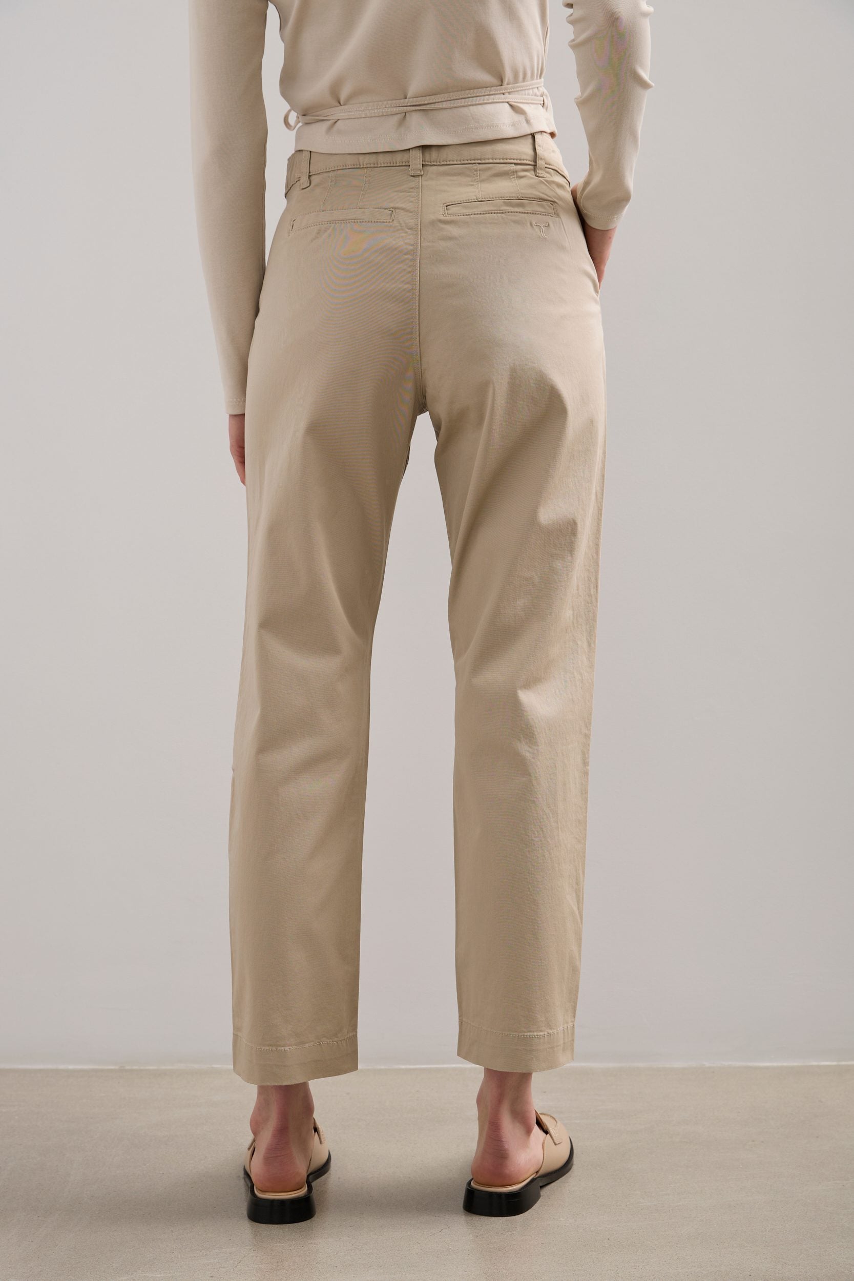 Pantalon taille haute à pinces