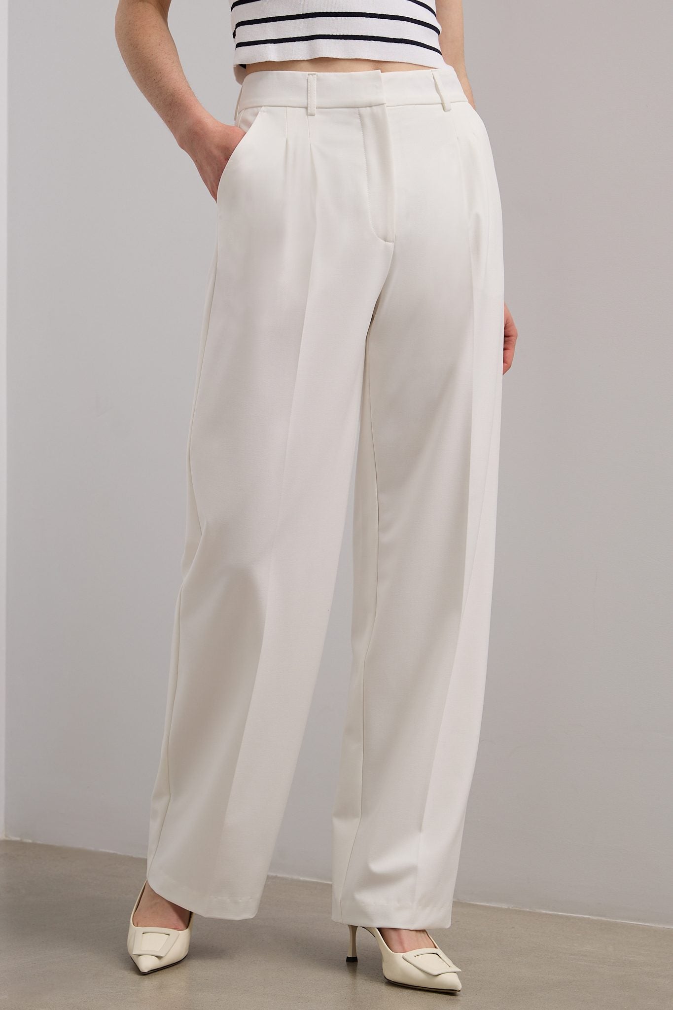 Pantalon large à plis