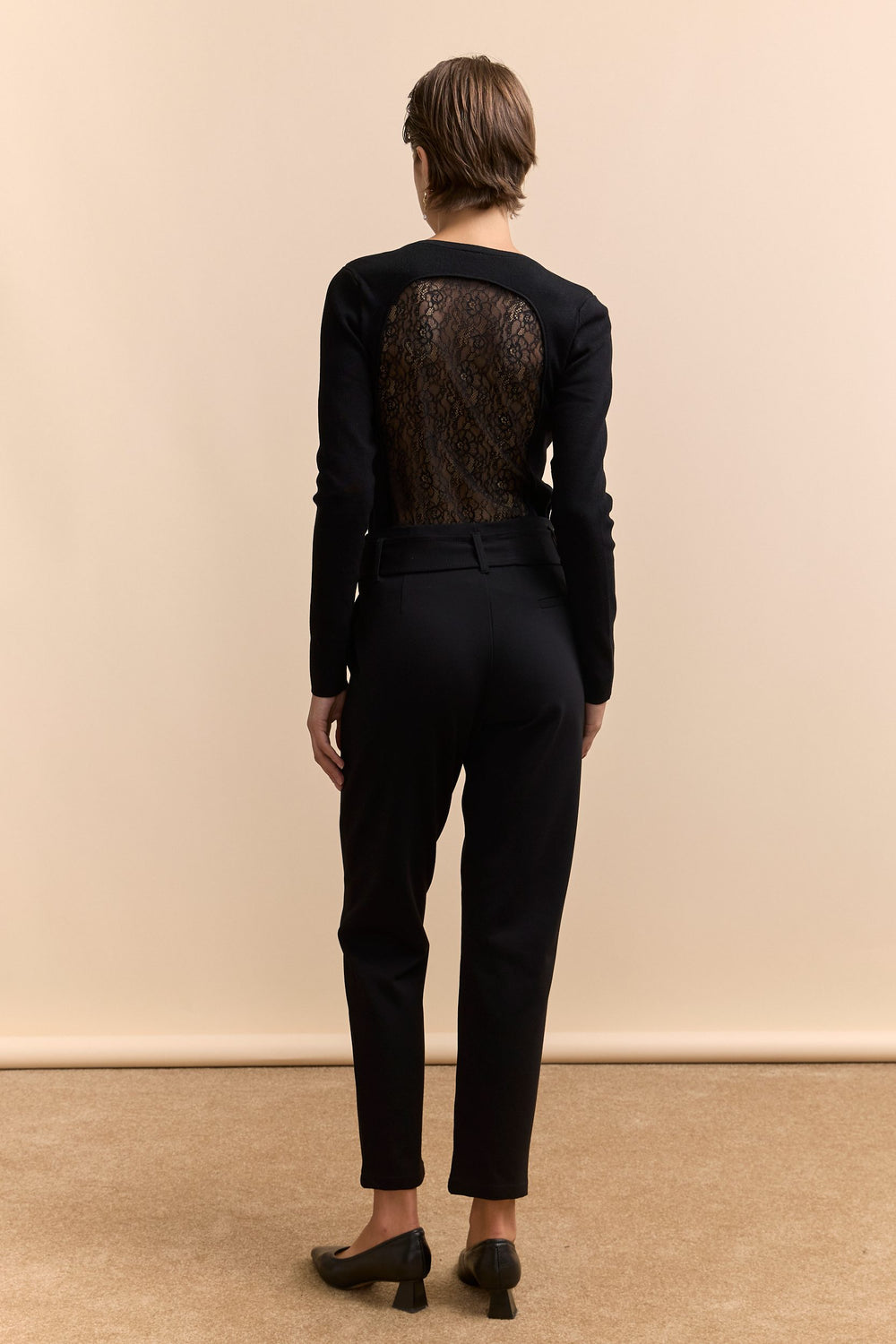 Pantalon taille haute à ceinture