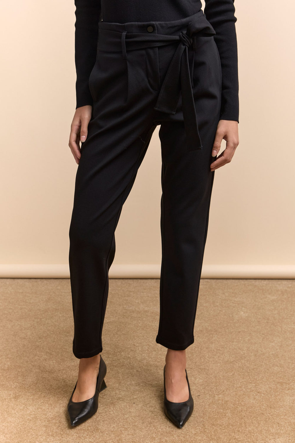 Pantalon taille haute à ceinture