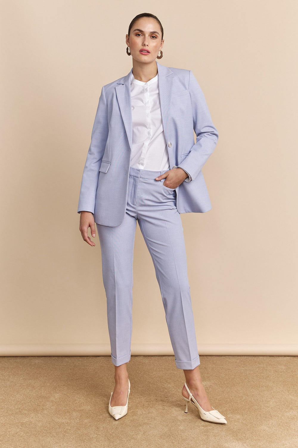 Cropped pants with cuff