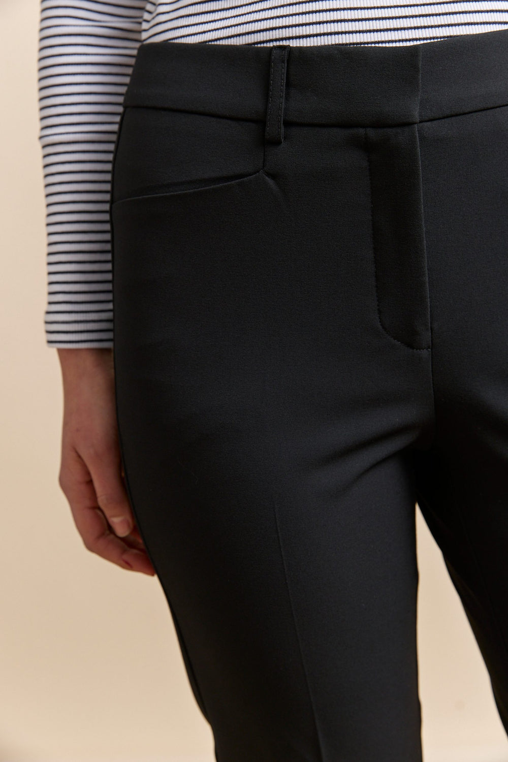 Pantalon écourté