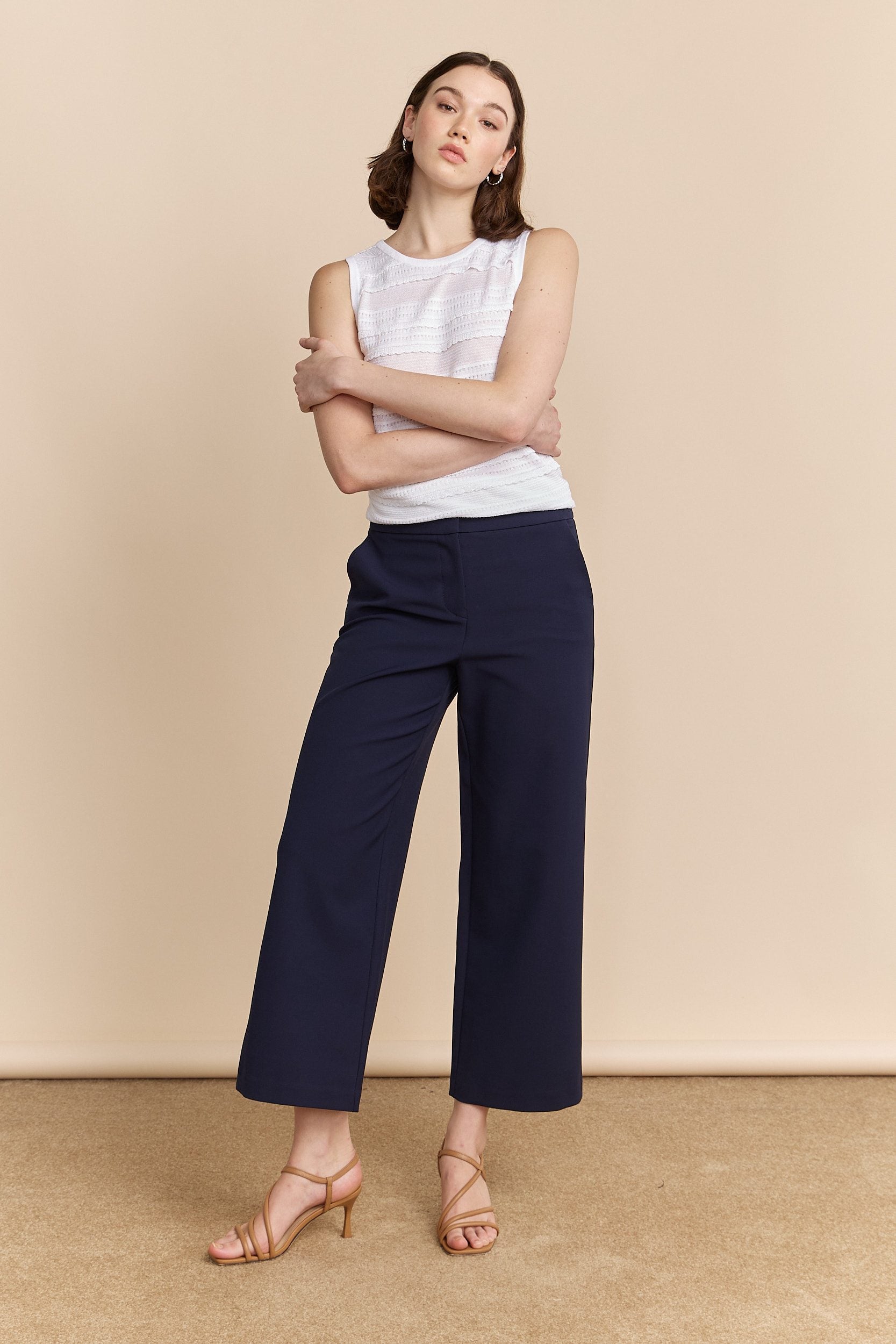 Pantalon écourté jambe large à taille haute