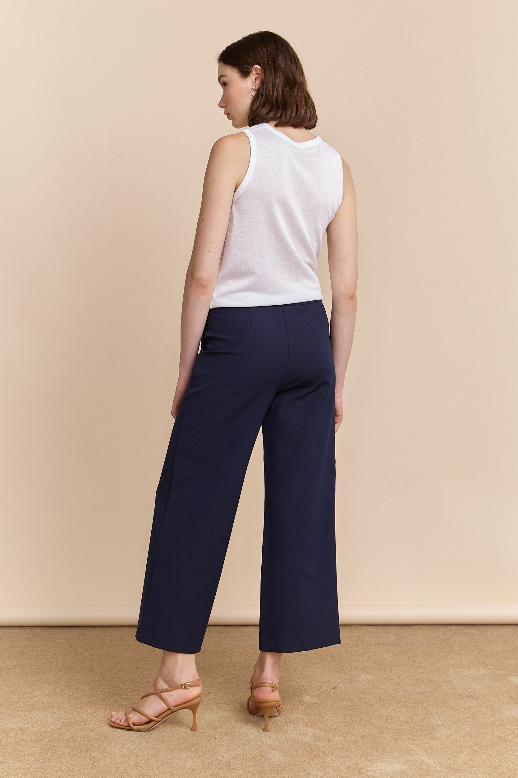 Pantalon écourté jambe large à taille haute