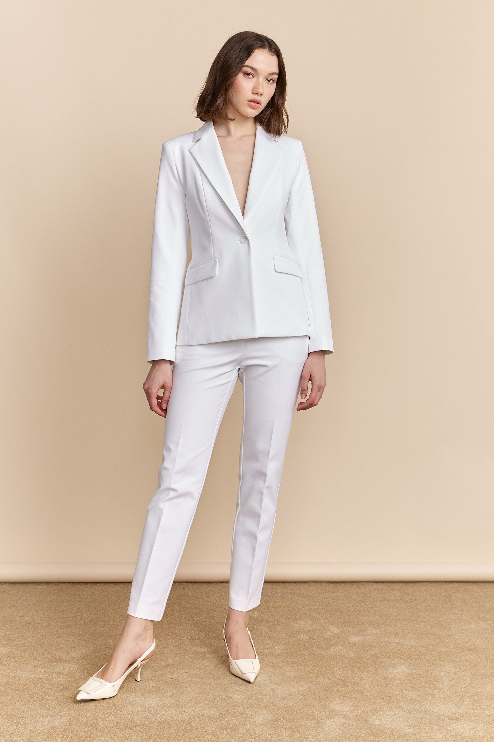 Urban crop pants with zip pocket