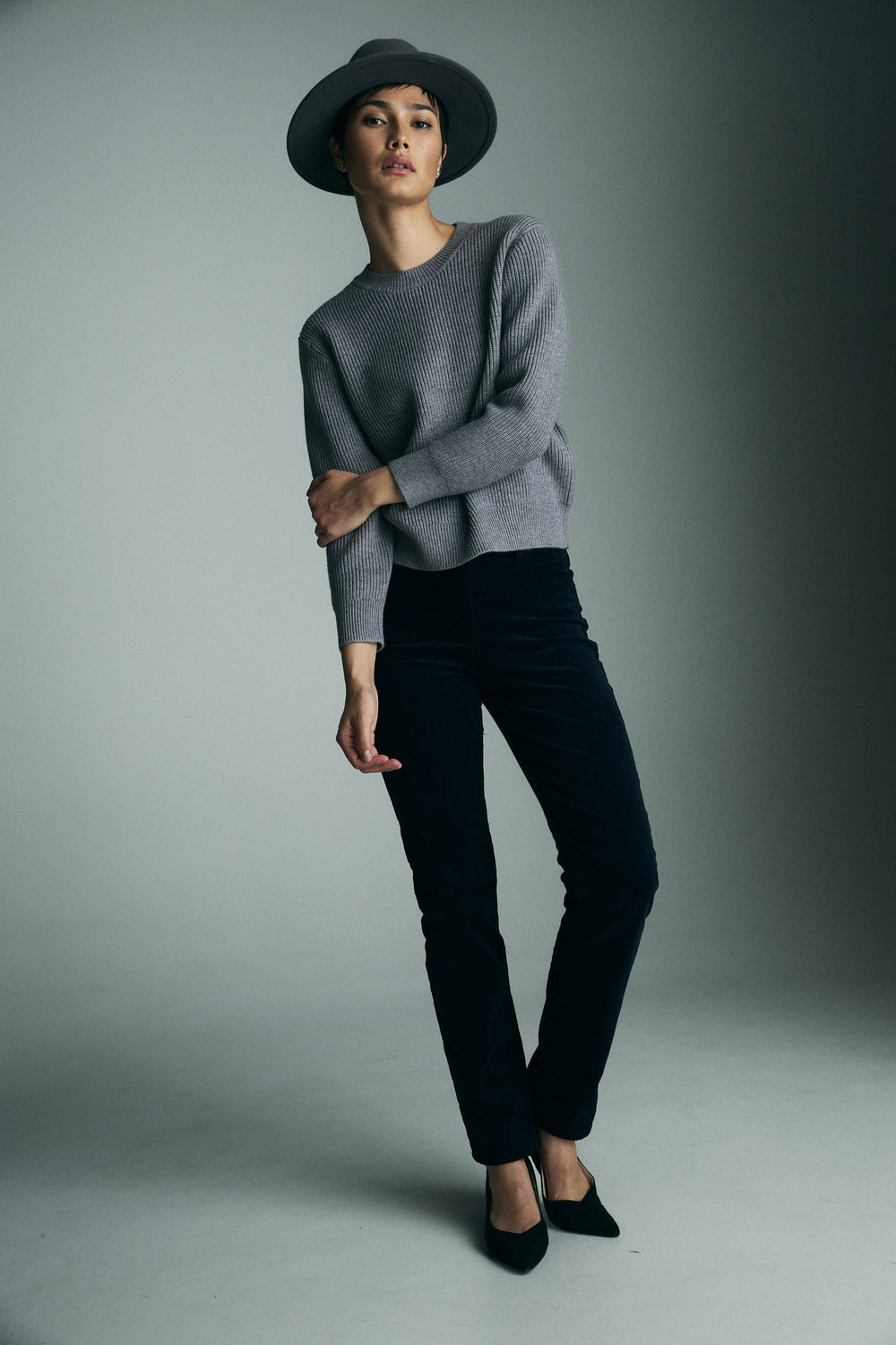 Cropped corduroy pants